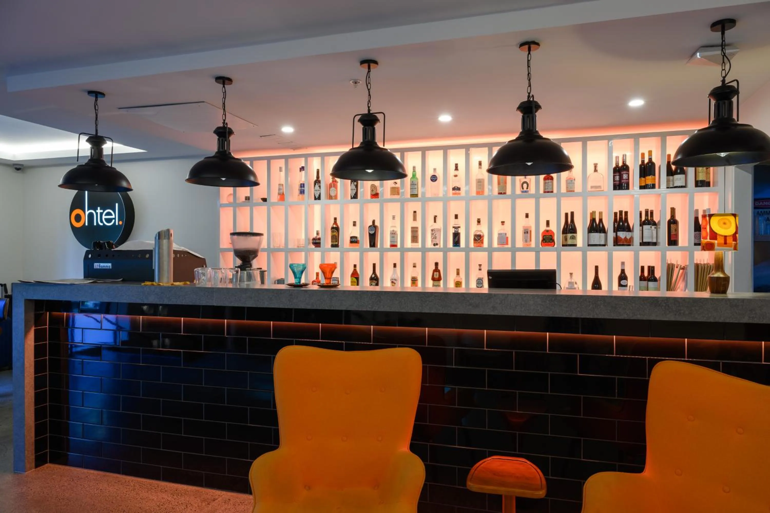 Restaurant/places to eat in Ohtel Auckland