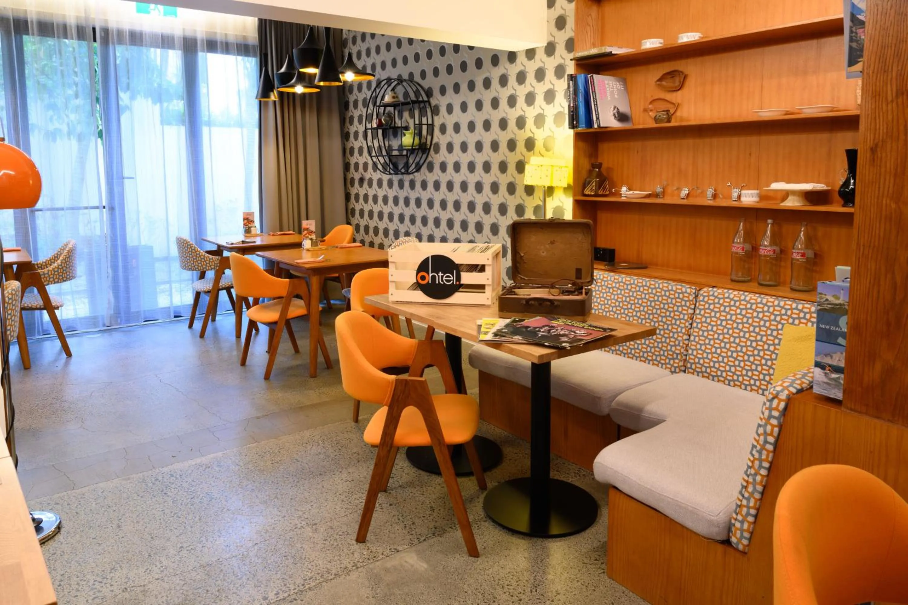 Restaurant/places to eat in Ohtel Auckland