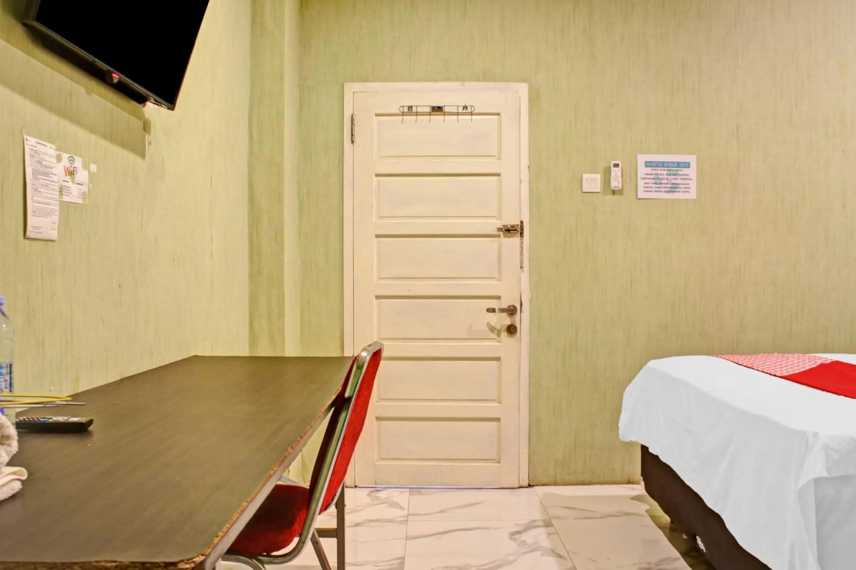 Bedroom, Bed in Hotel O Permata Inn