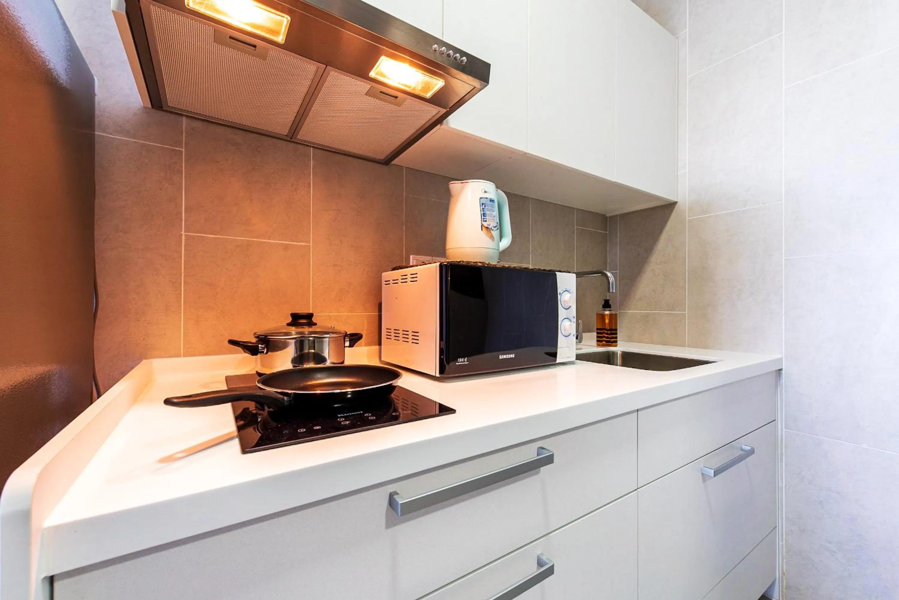 Kitchen or kitchenette in Time To Relax v 3BR Geo Bukit Rimau,Shah Alam by Verano