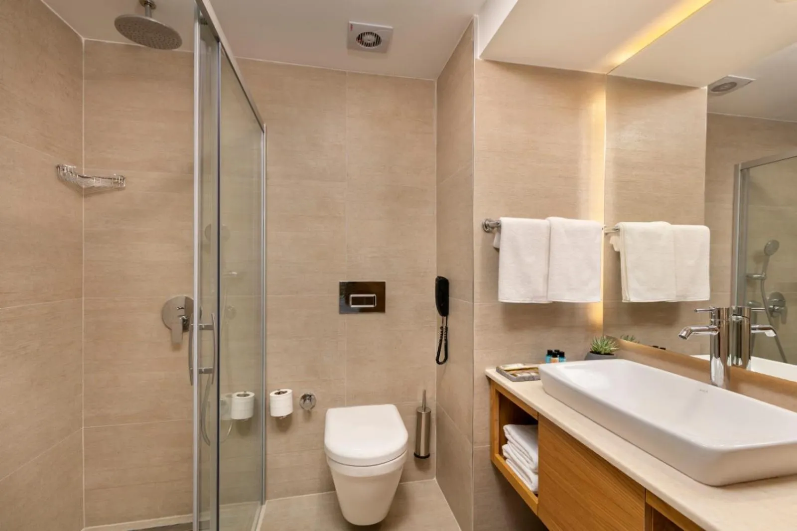 Bathroom in Pukka Hotel