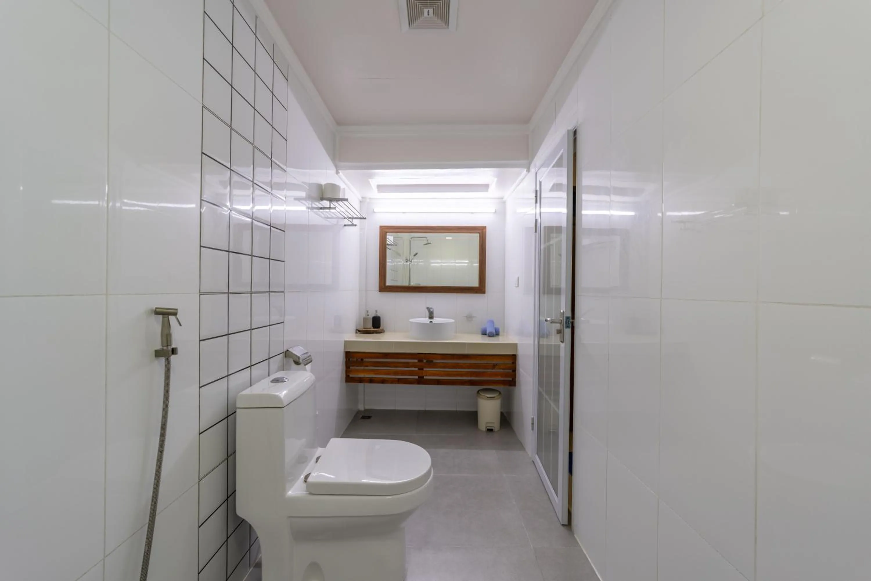 Toilet in Kamadhoo Inn