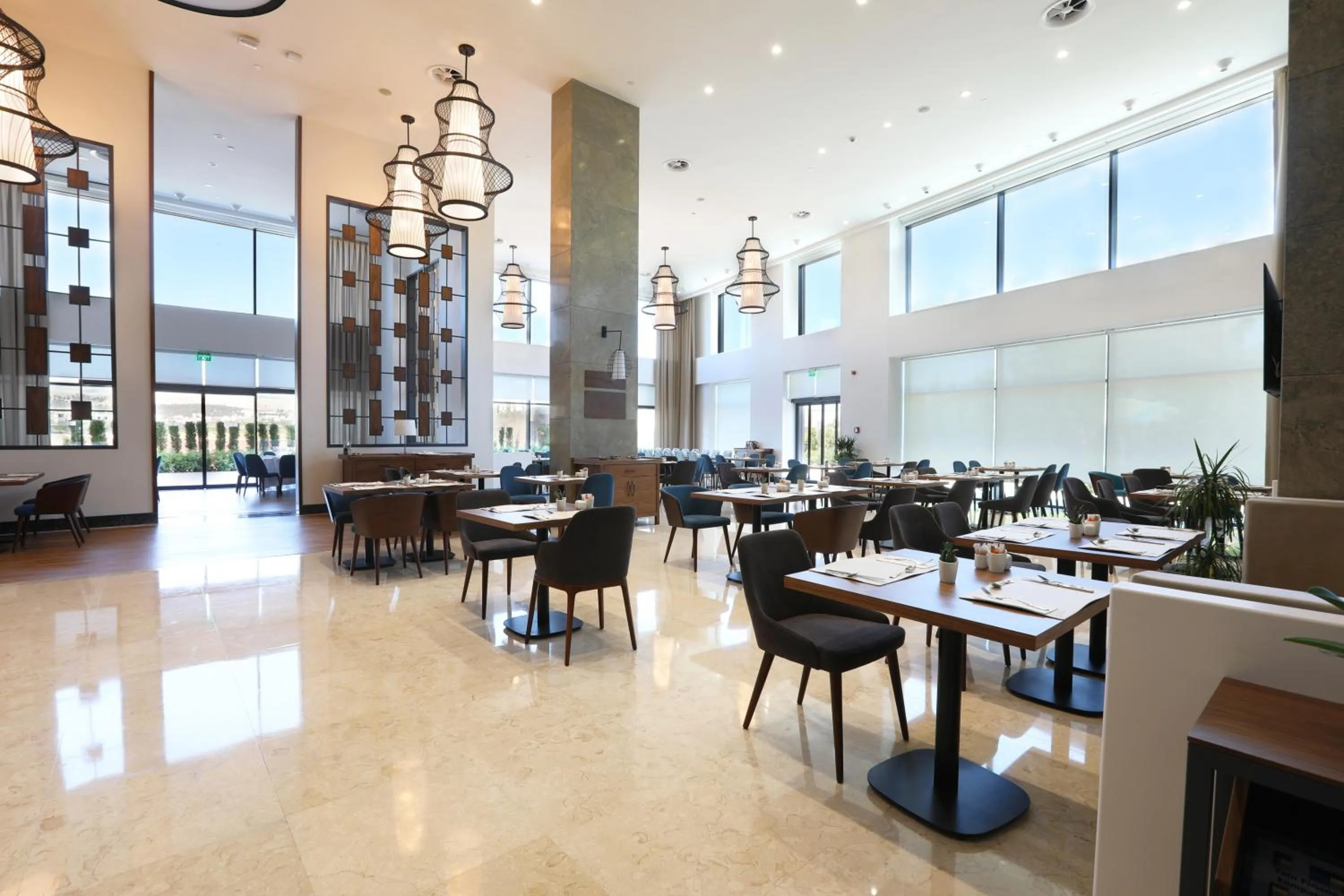 Restaurant/places to eat in Park Dedeman Adıyaman Hotel