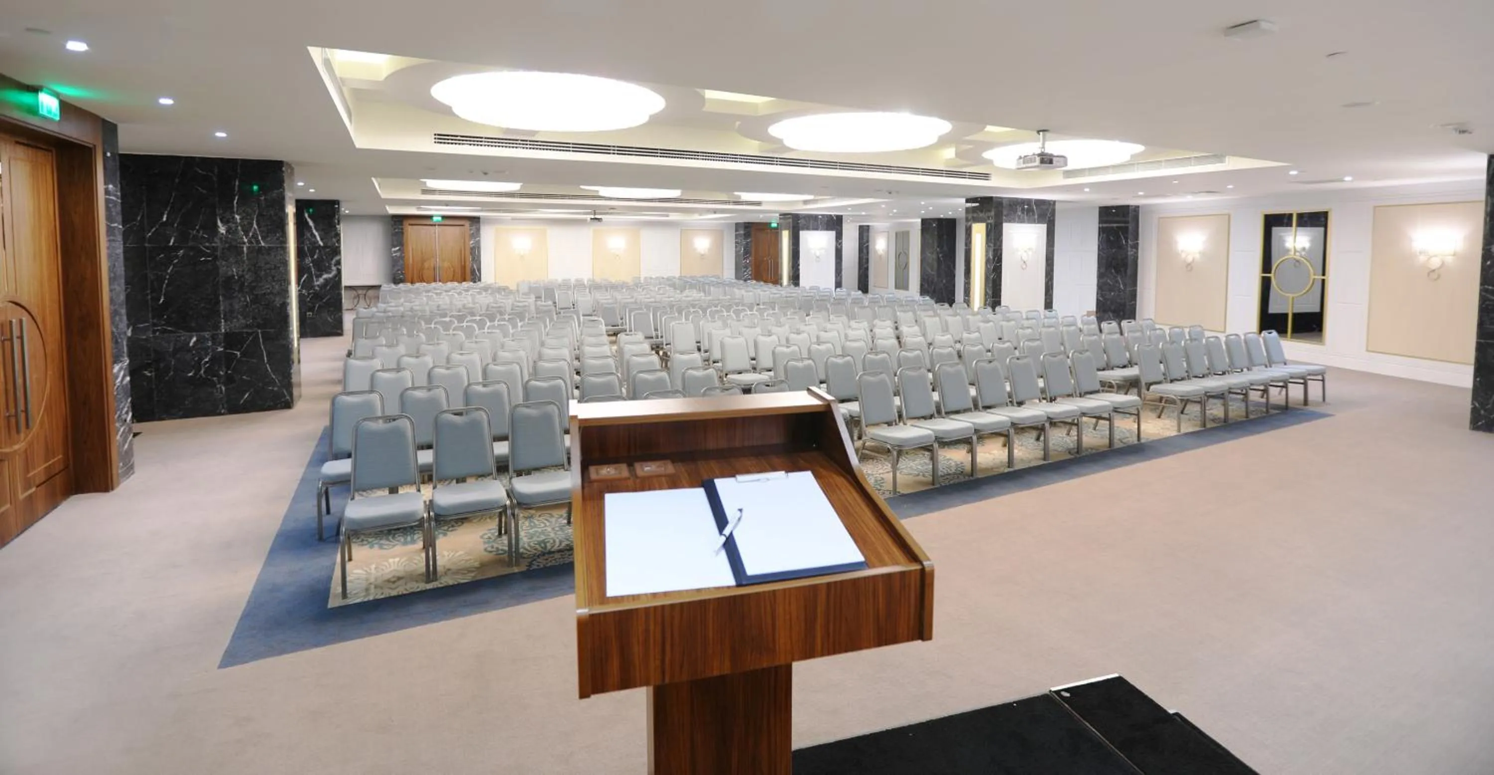 Meeting/conference room in Park Dedeman Adıyaman Hotel