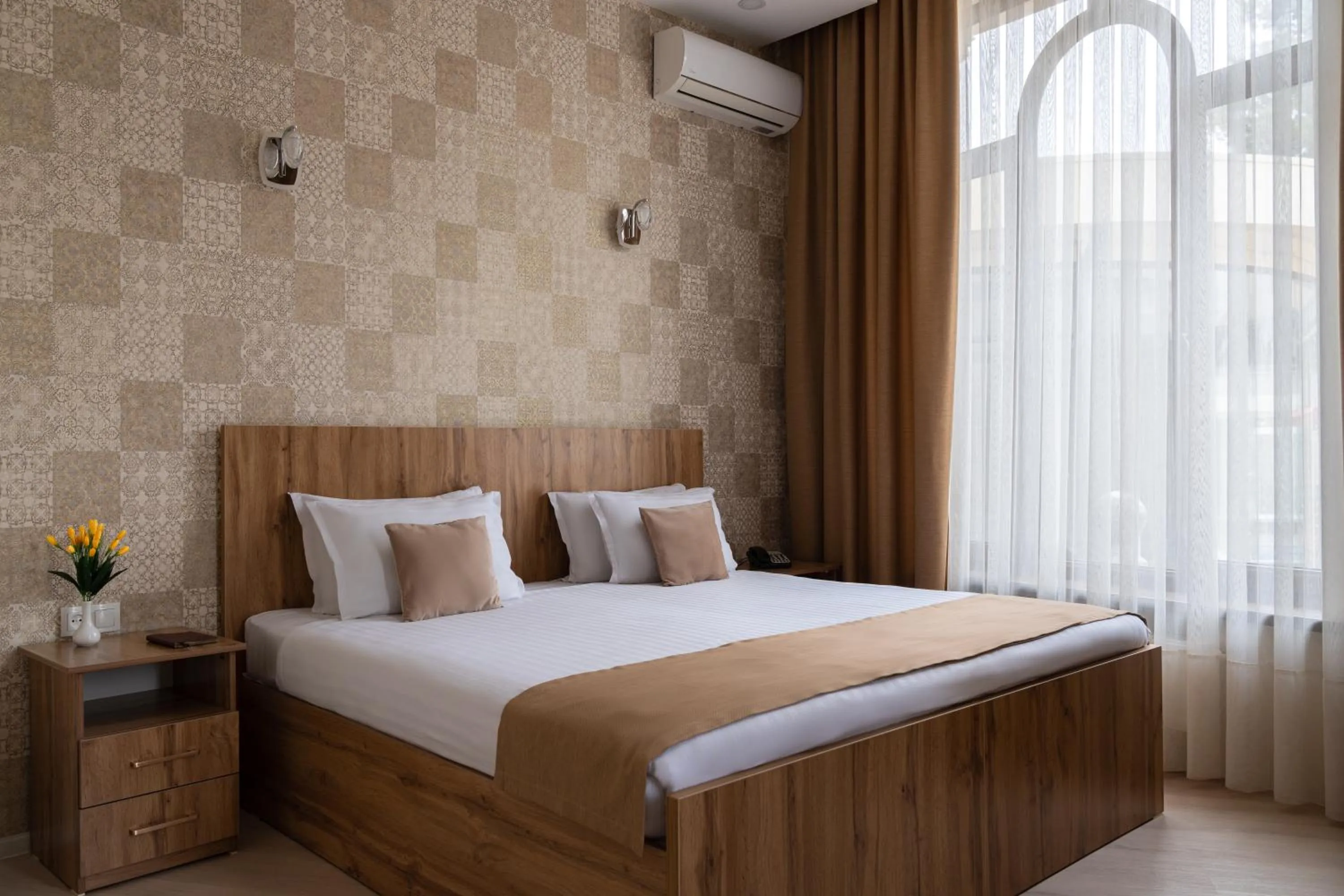 Photo of the whole room, Bed in Shoxjahon Hotel - 600 Mbps Internet