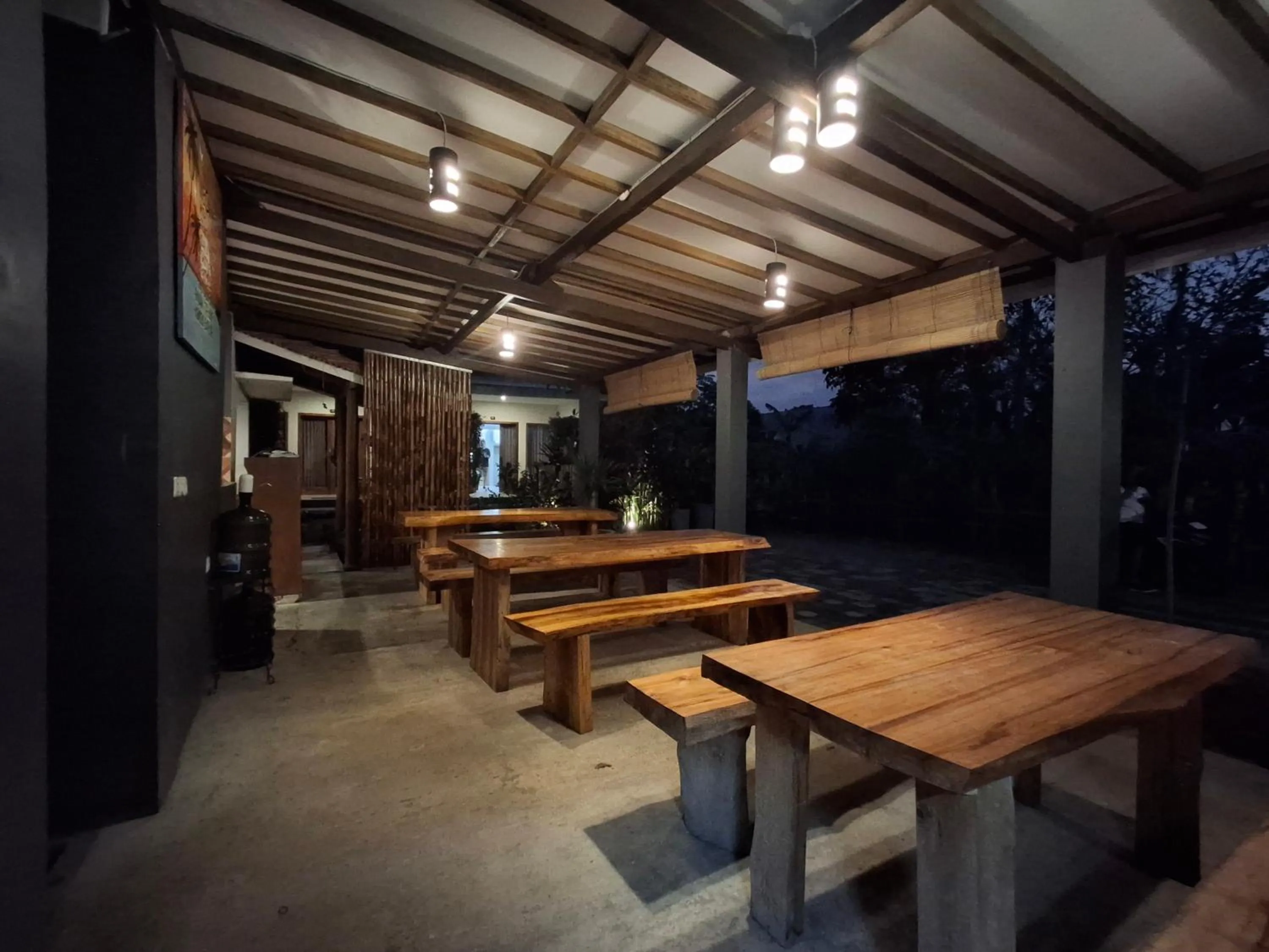 Restaurant/places to eat in Sammy Cottage Senggigi