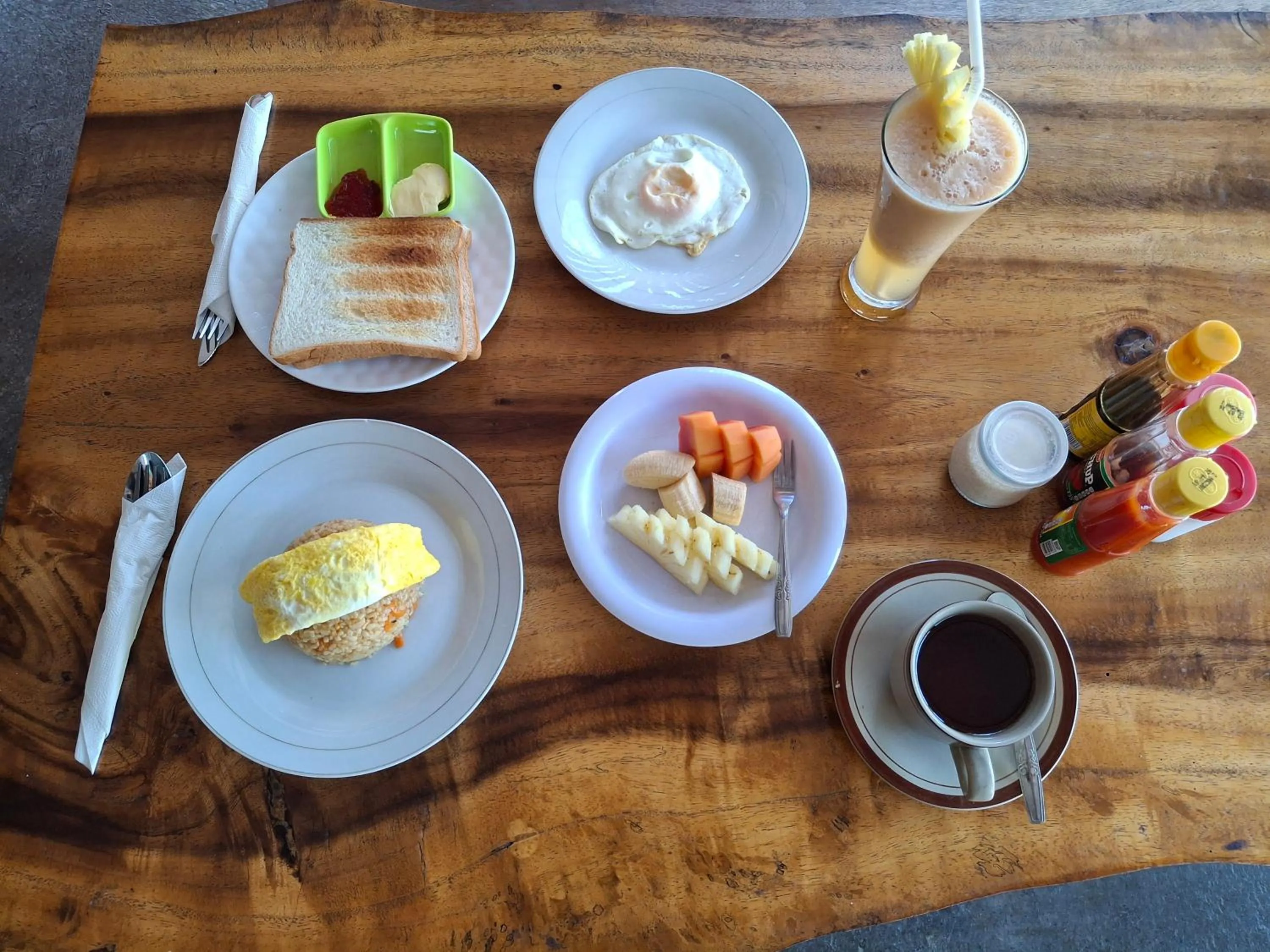 Food close-up in Sammy Cottage Senggigi