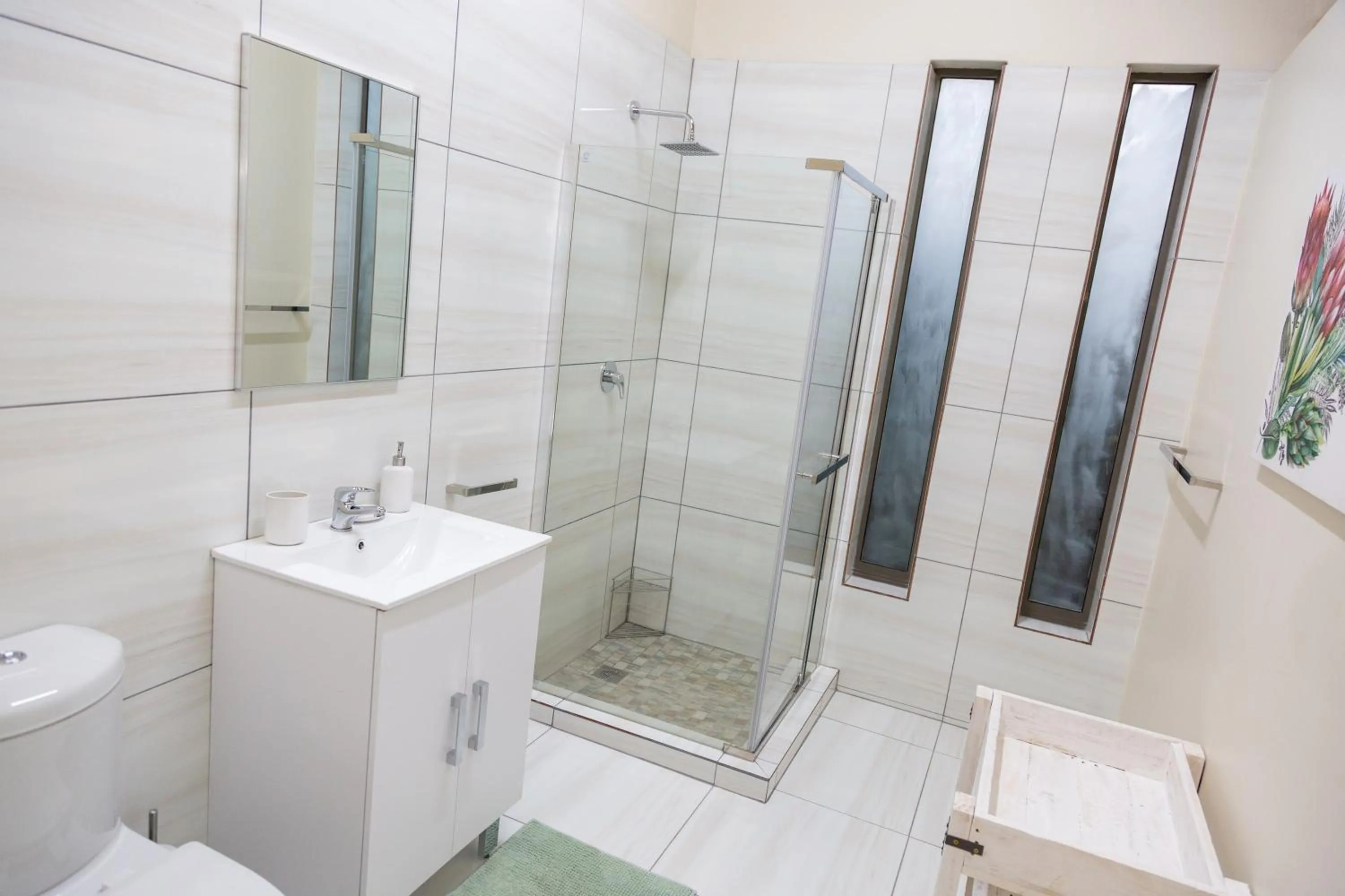 Shower in Glen Maine Guest House