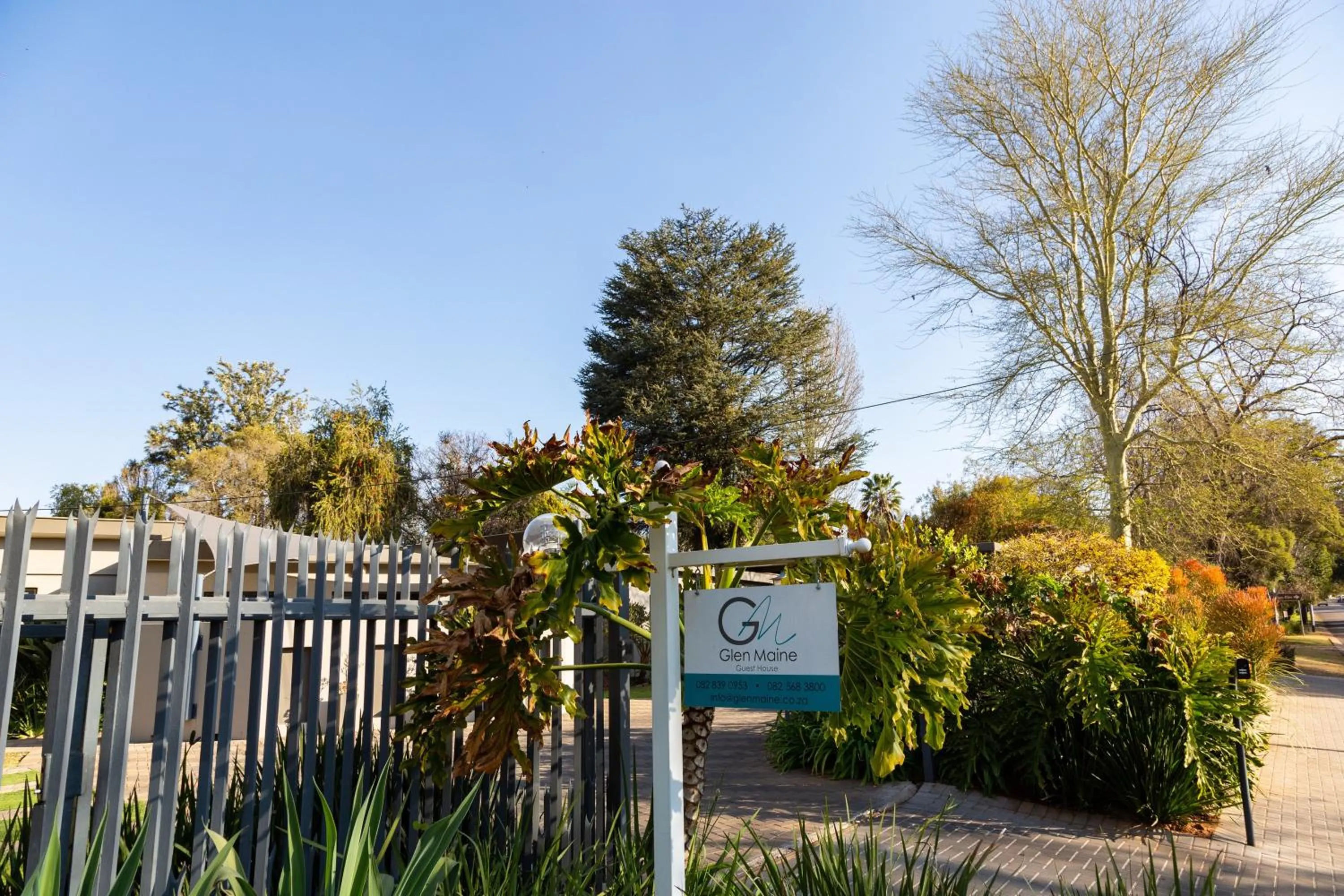 Facade/entrance in Glen Maine Guest House