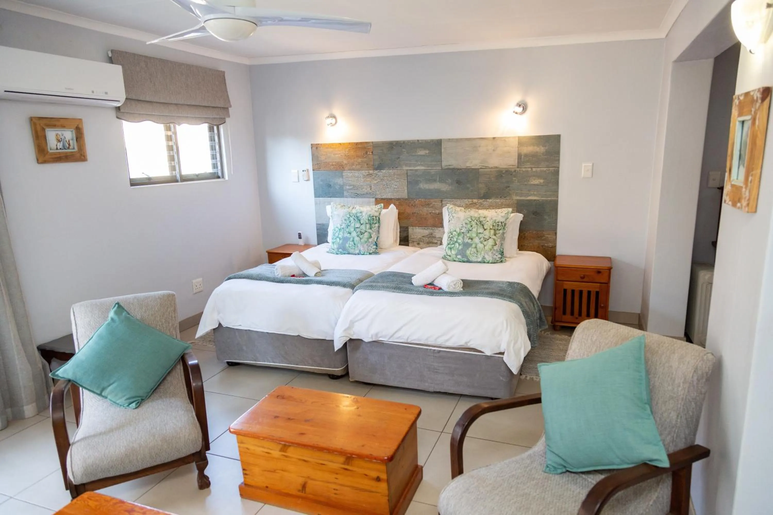 Bed in Glen Maine Guest House