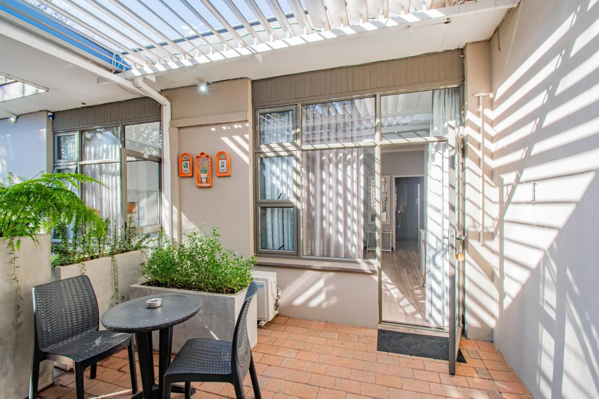 Balcony/Terrace in Glen Maine Guest House