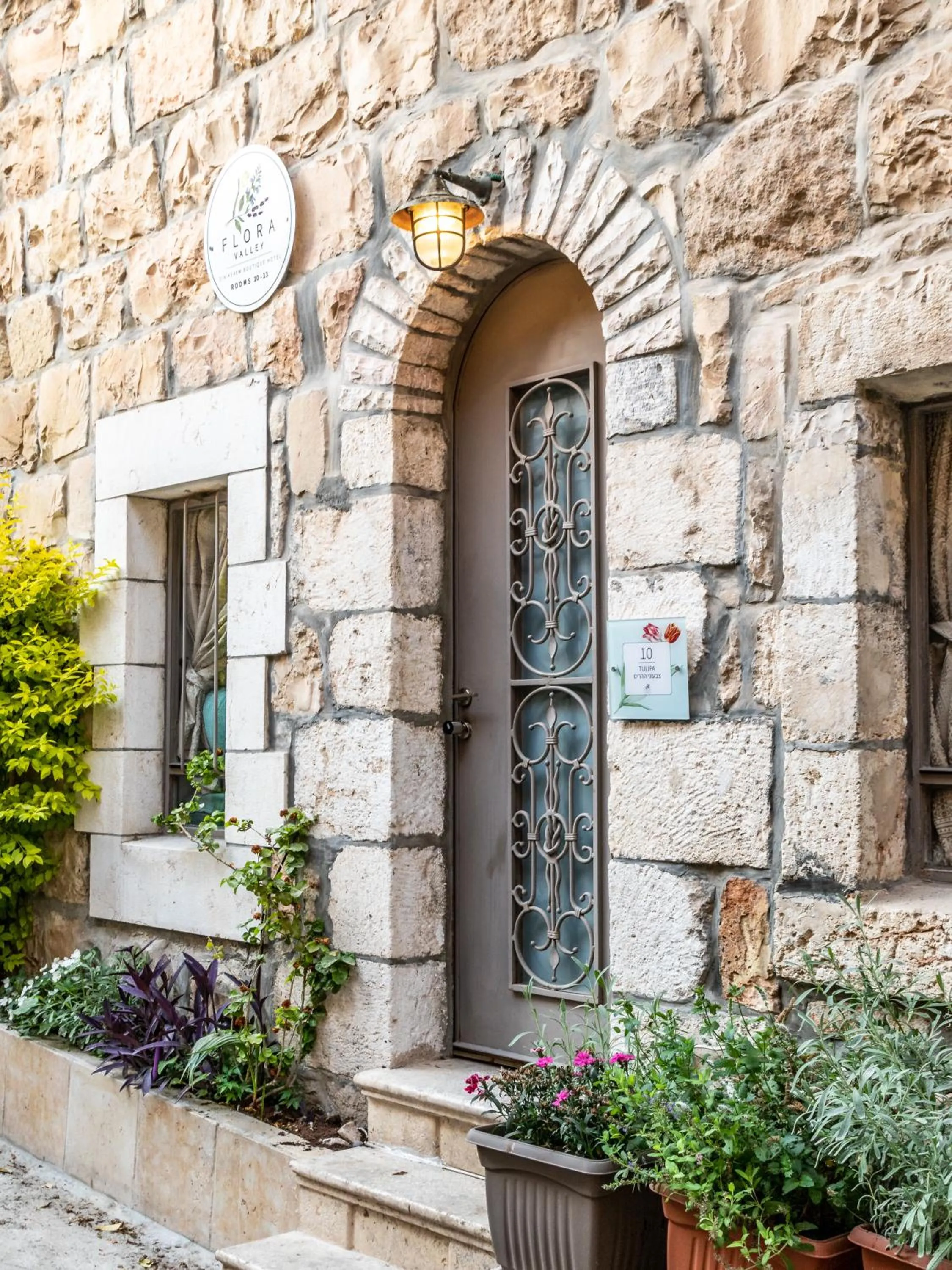 Flora Valley Boutique Hotel