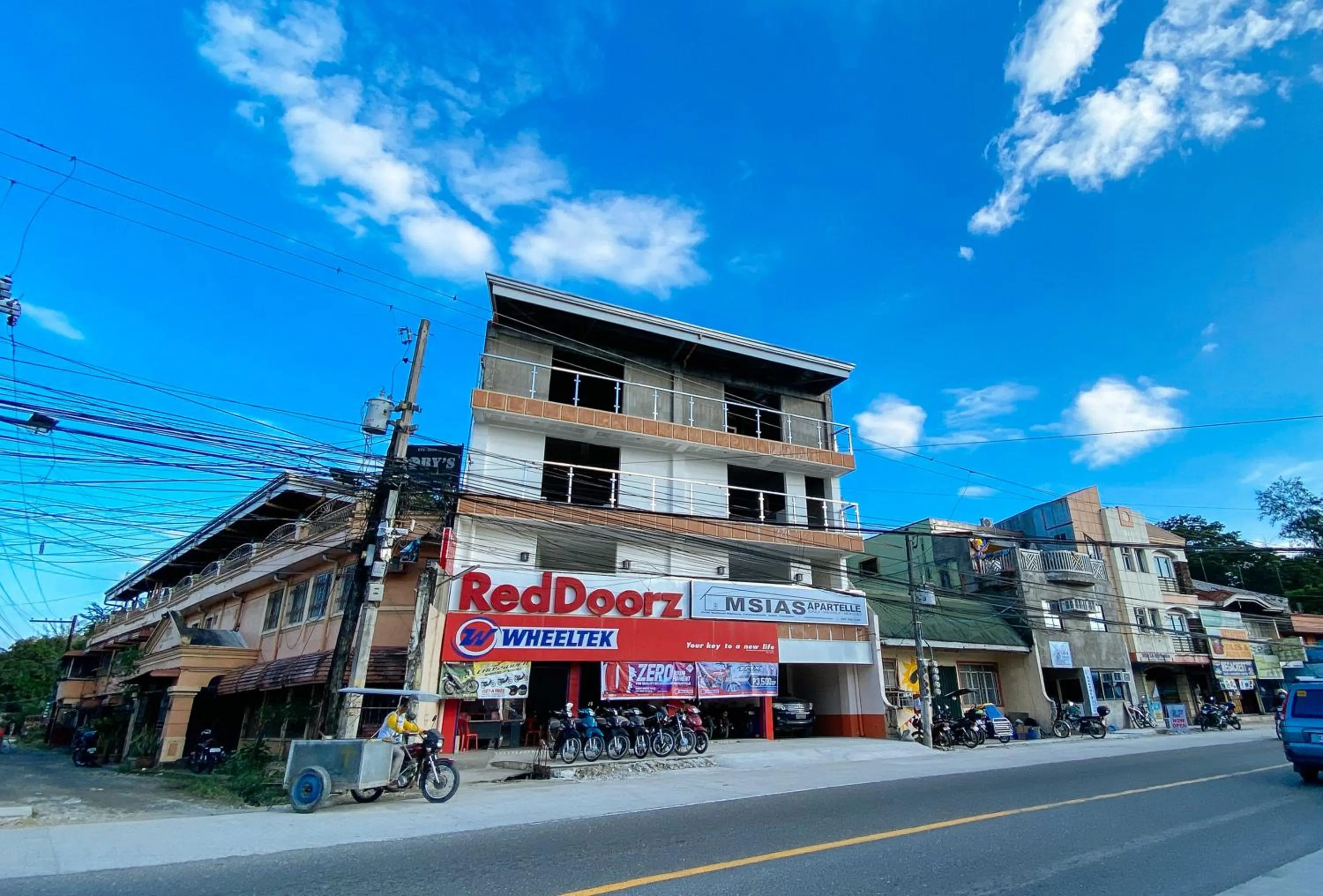 Property building in RedDoorz @ Calapandayan Subic Zambales