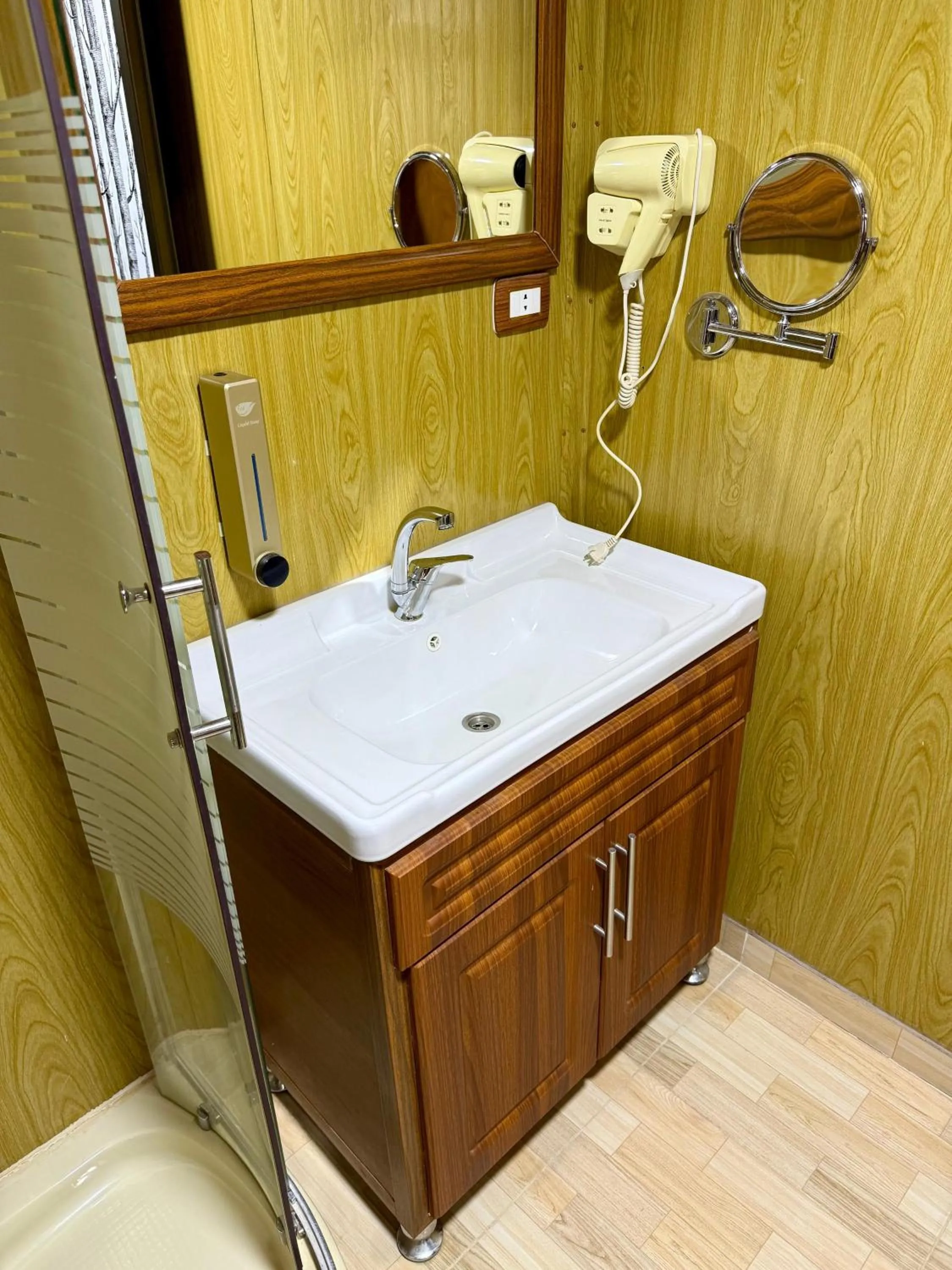 Bathroom in Rum Oasis Luxury Camp