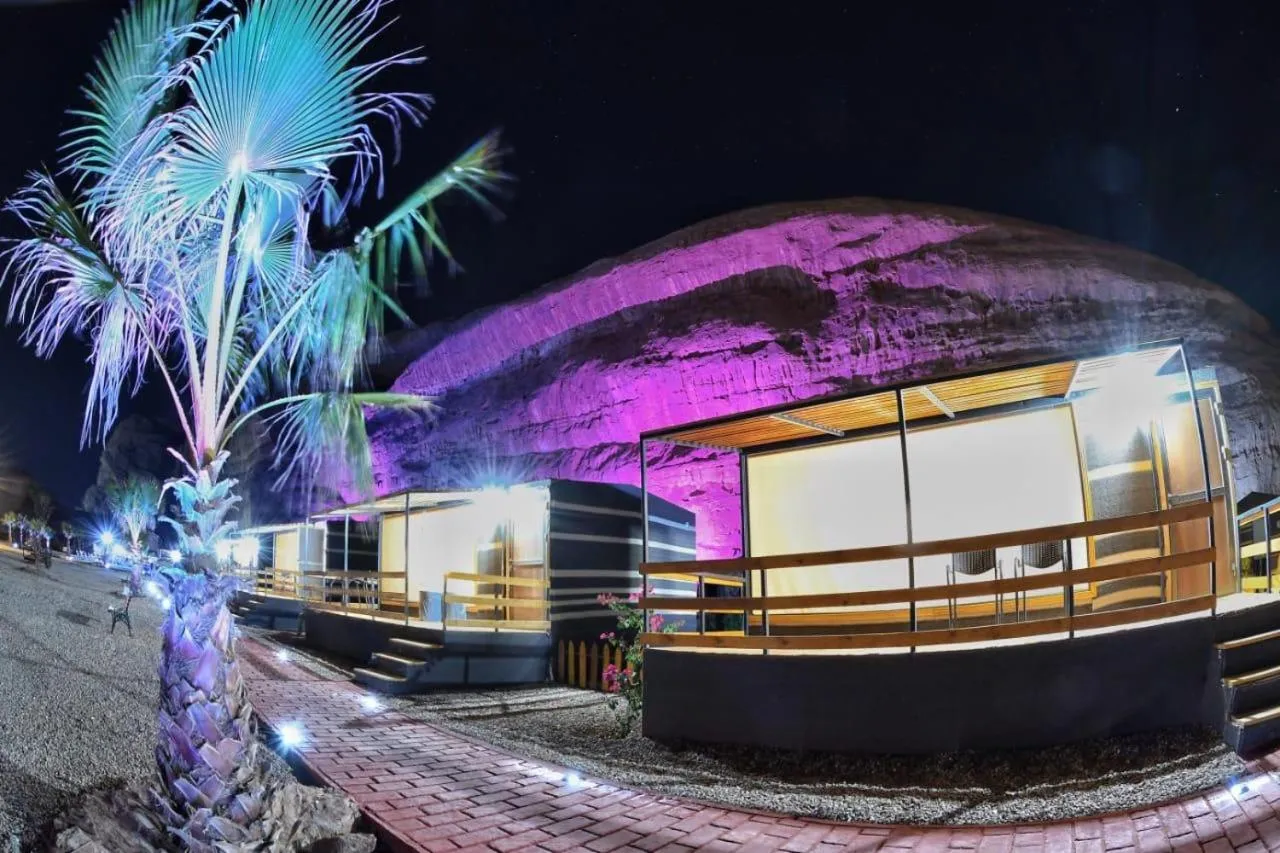 Rum Oasis Luxury Camp