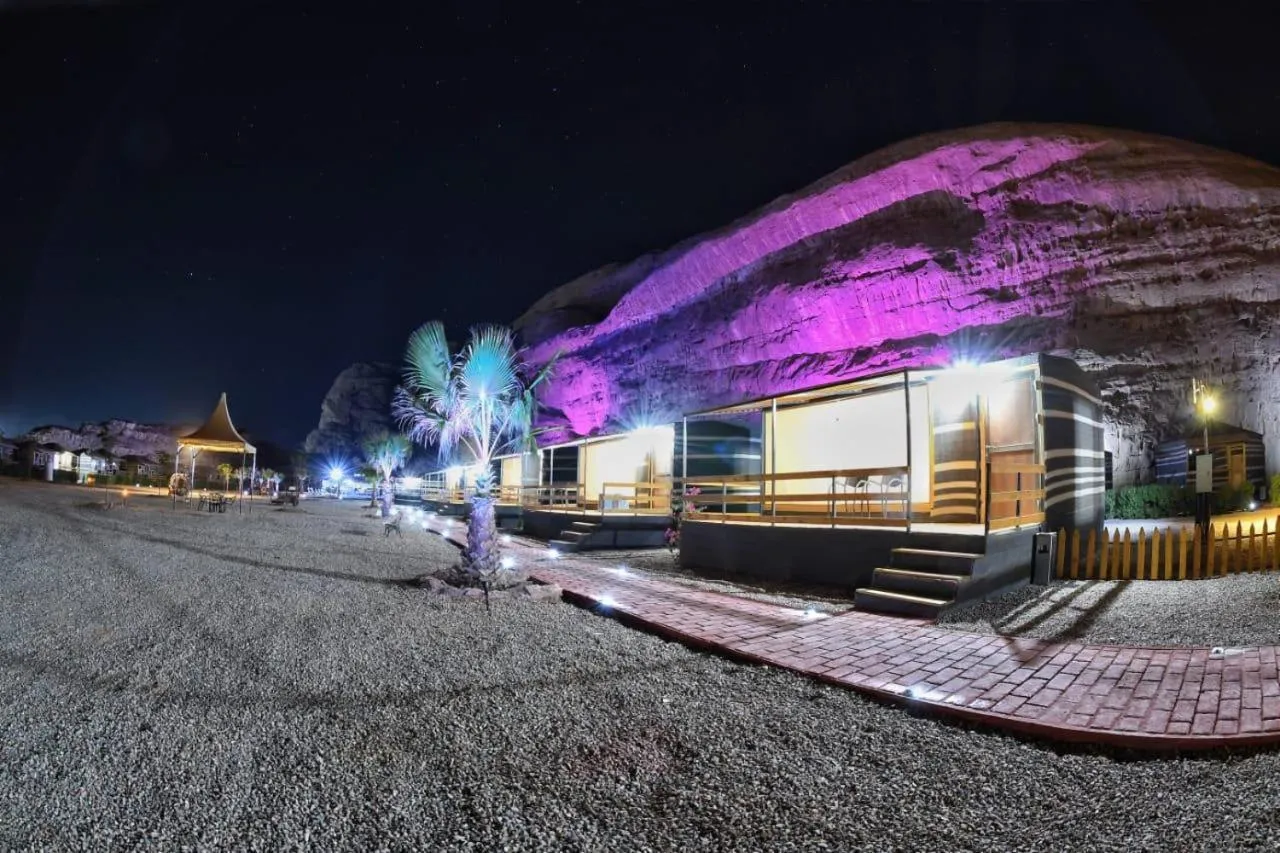 Rum Oasis Luxury Camp