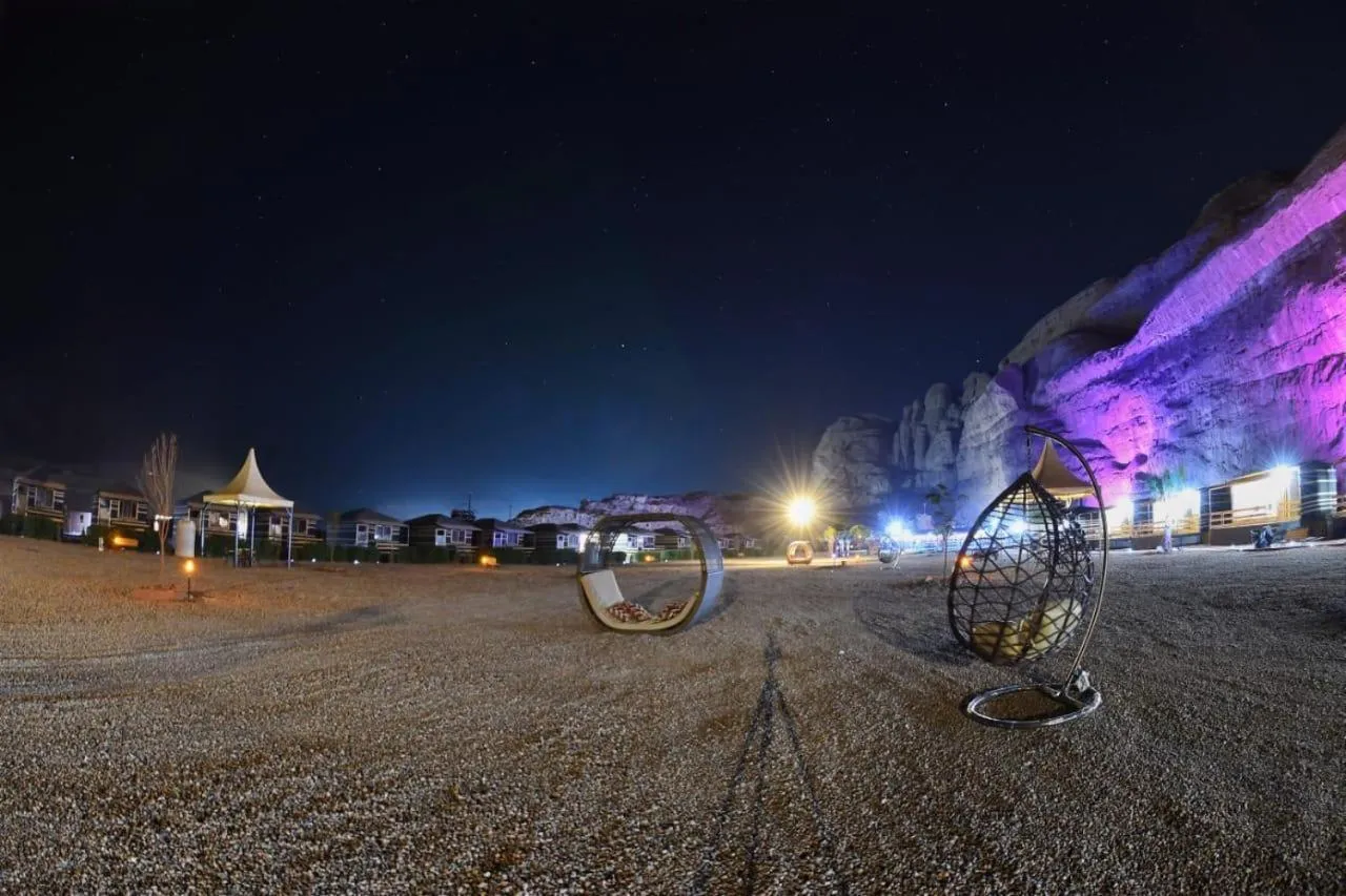 Rum Oasis Luxury Camp