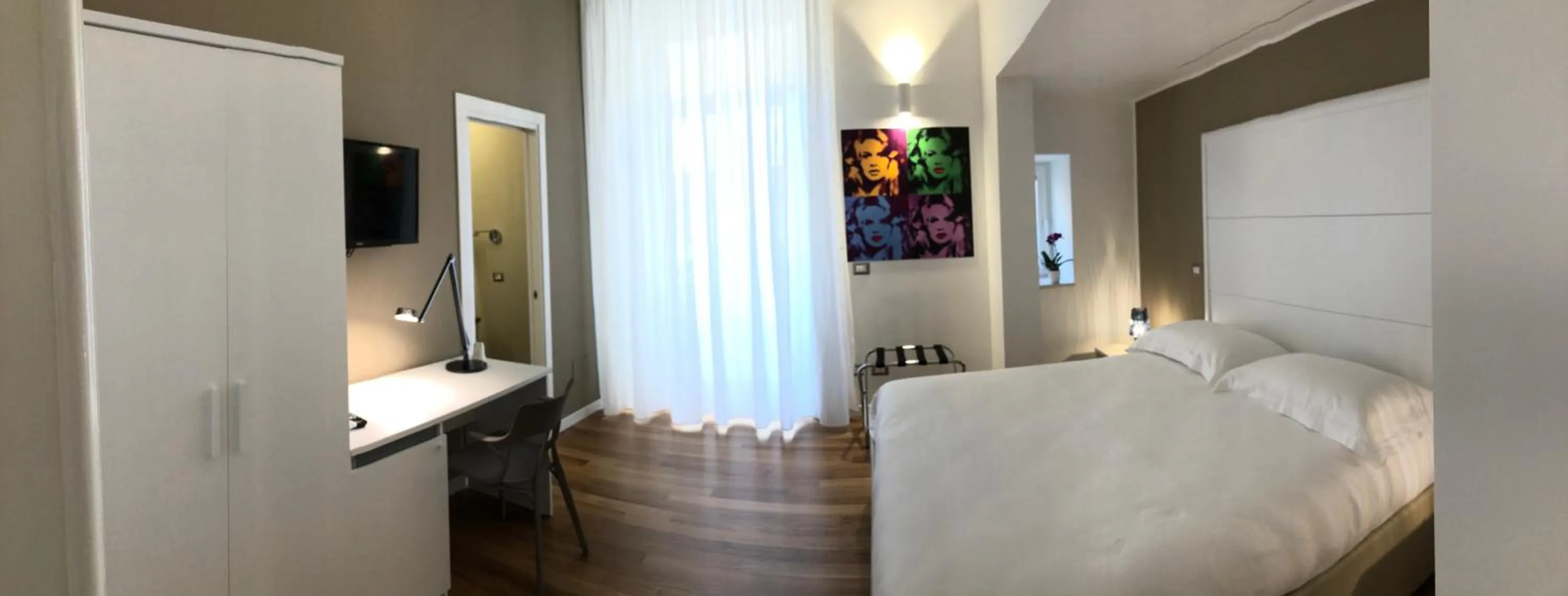 Bed in Lo Schiaccianoci B&B