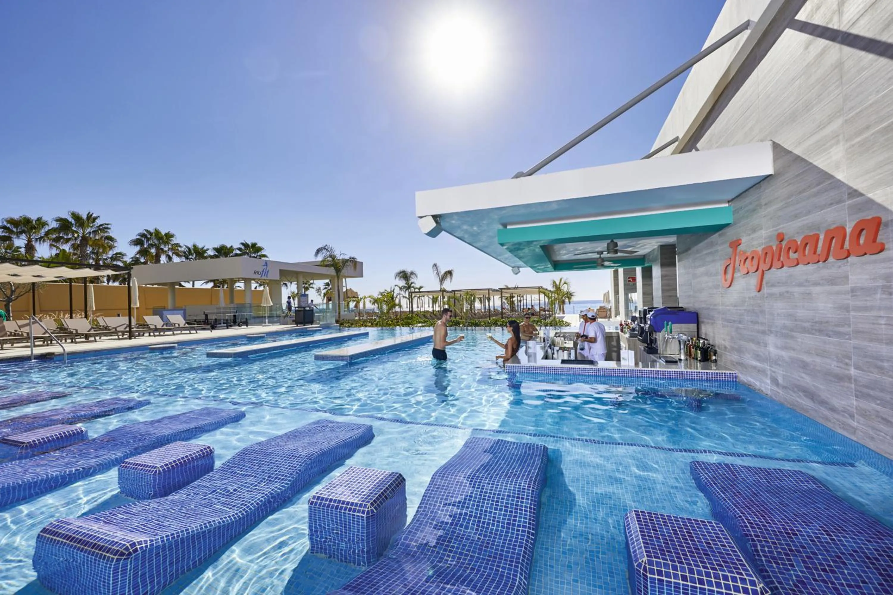 Swimming pool in Riu Palace Baja California - Adults Only - All Inclusive