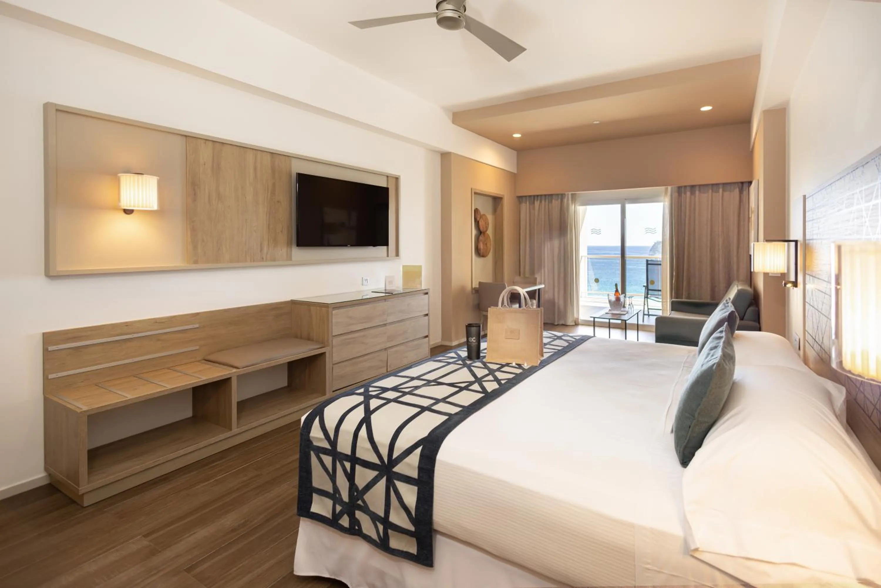 Bed in Riu Palace Baja California - Adults Only - All Inclusive