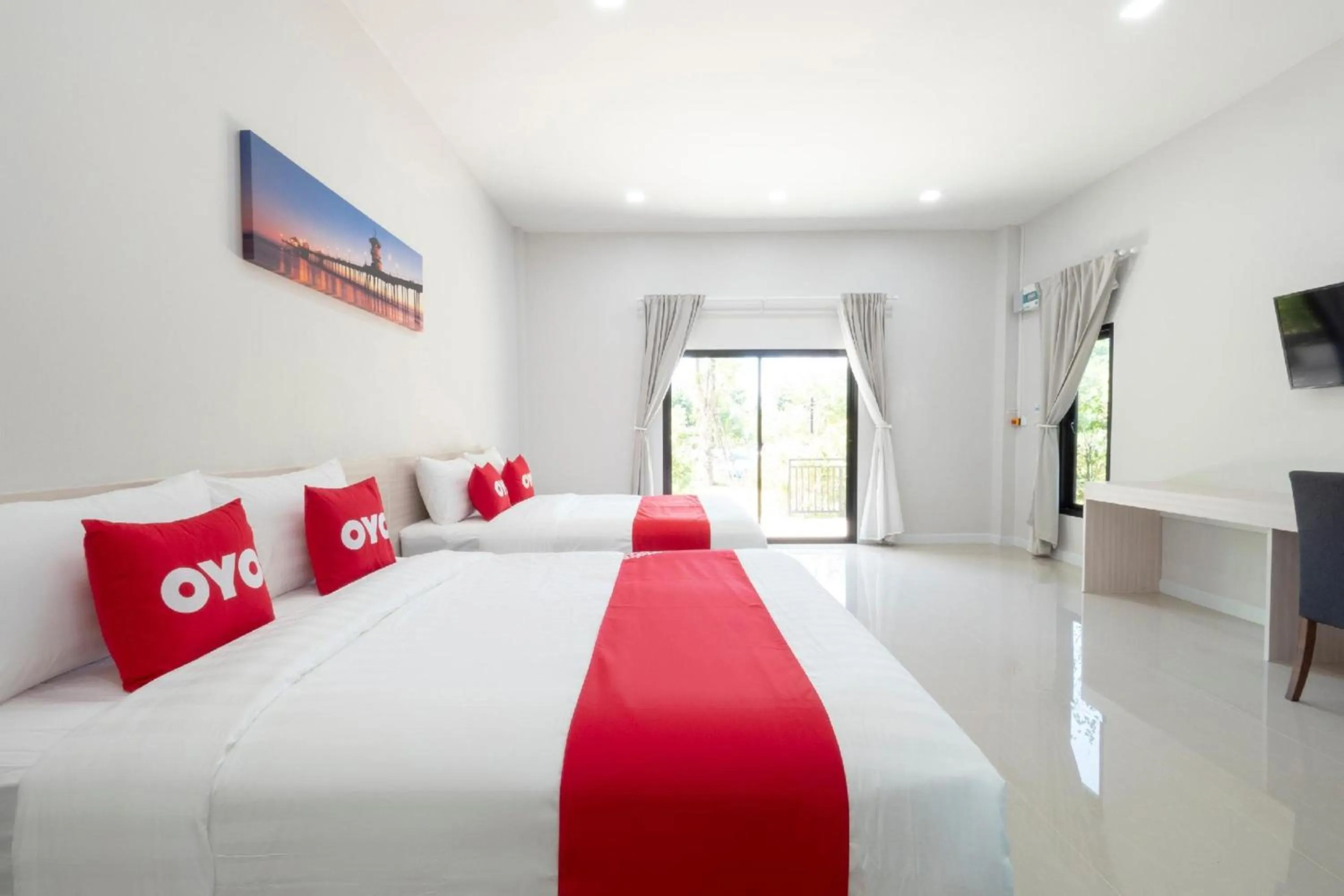 View (from property/room), Bed in Capital O 75378 Thawapee Resort