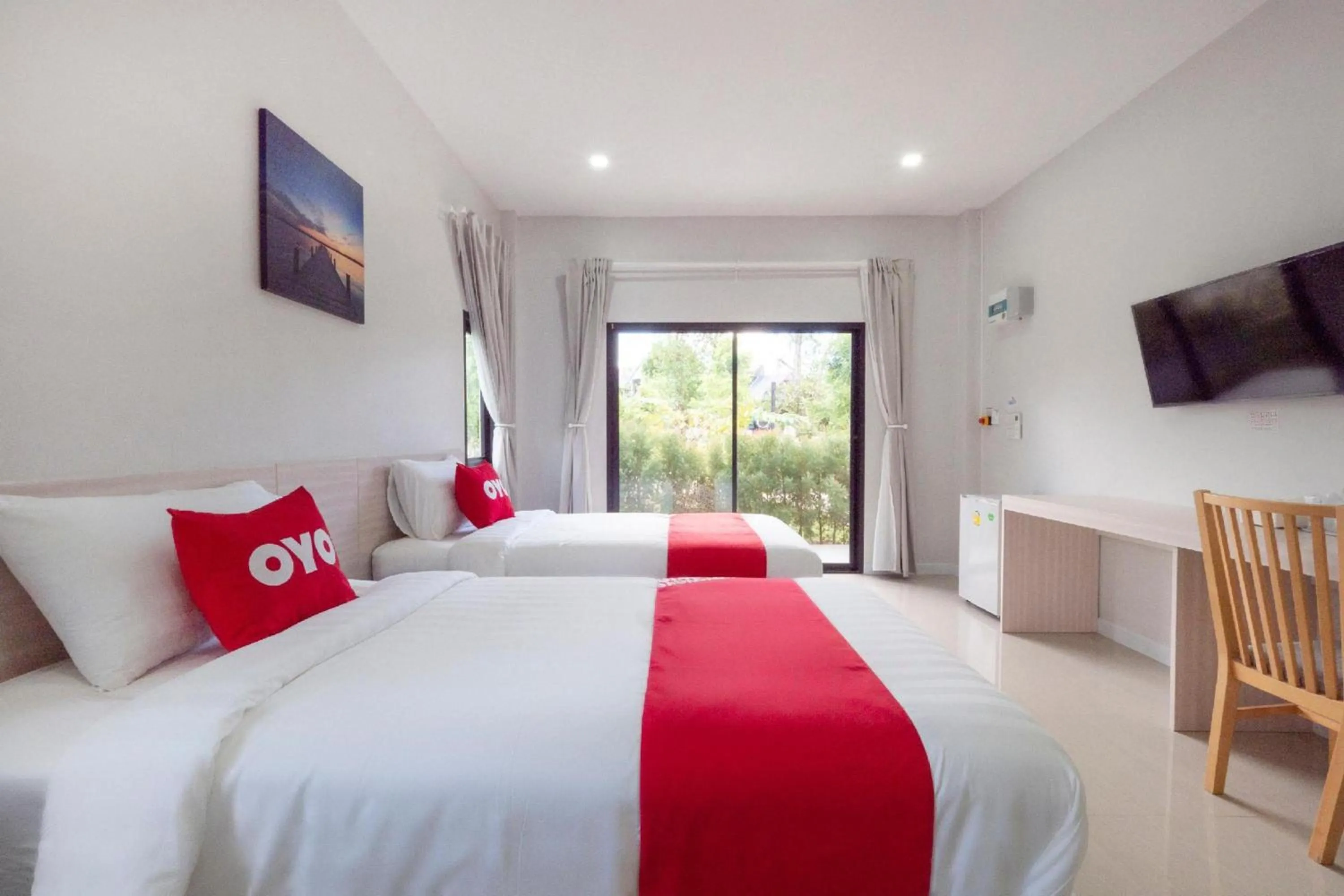 Bedroom, Bed in Capital O 75378 Thawapee Resort