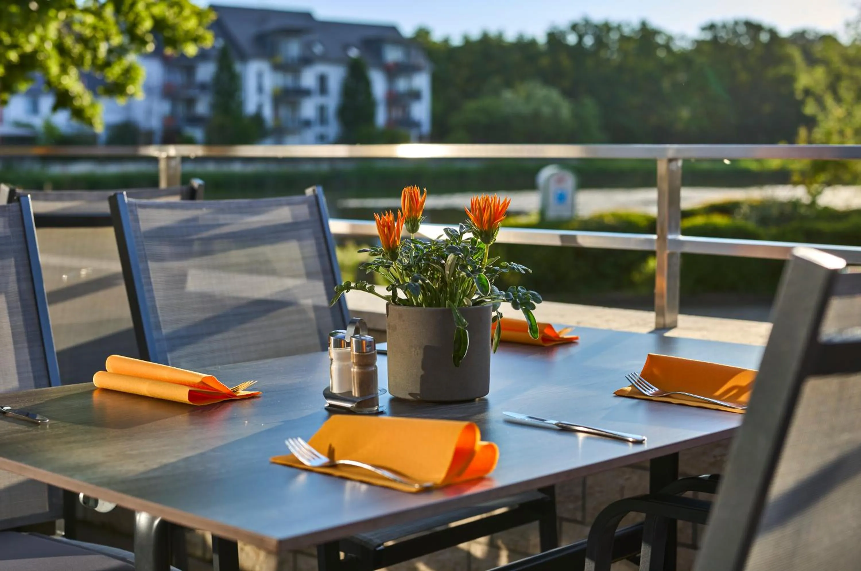 Restaurant/places to eat in Landhotel Seerose