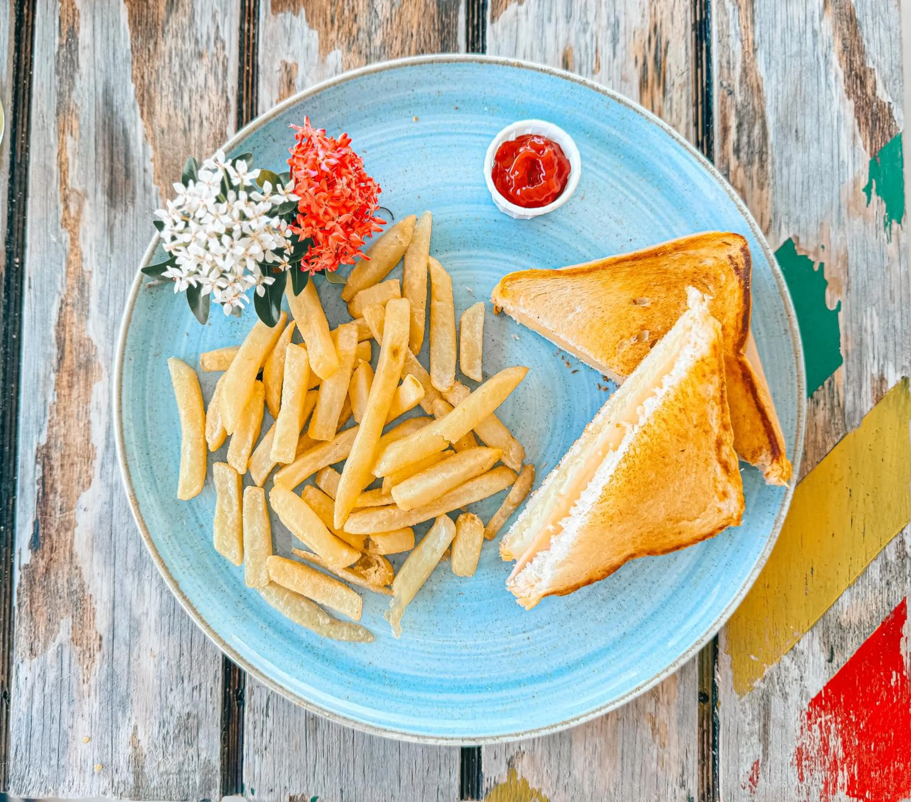 Restaurant/places to eat in In Di House of Reggae Boutique