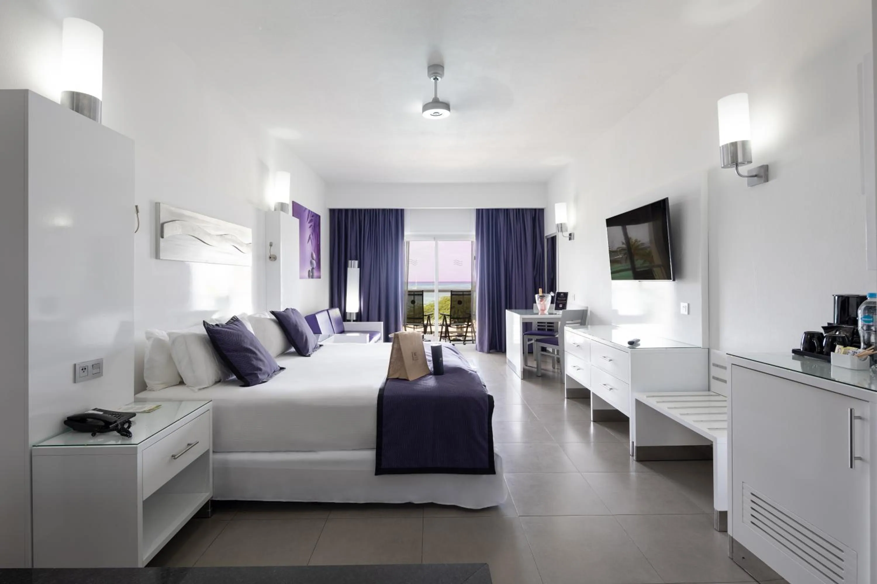 Photo of the whole room, Bed in Riu Palace Antillas - Adults Only - All Inclusive