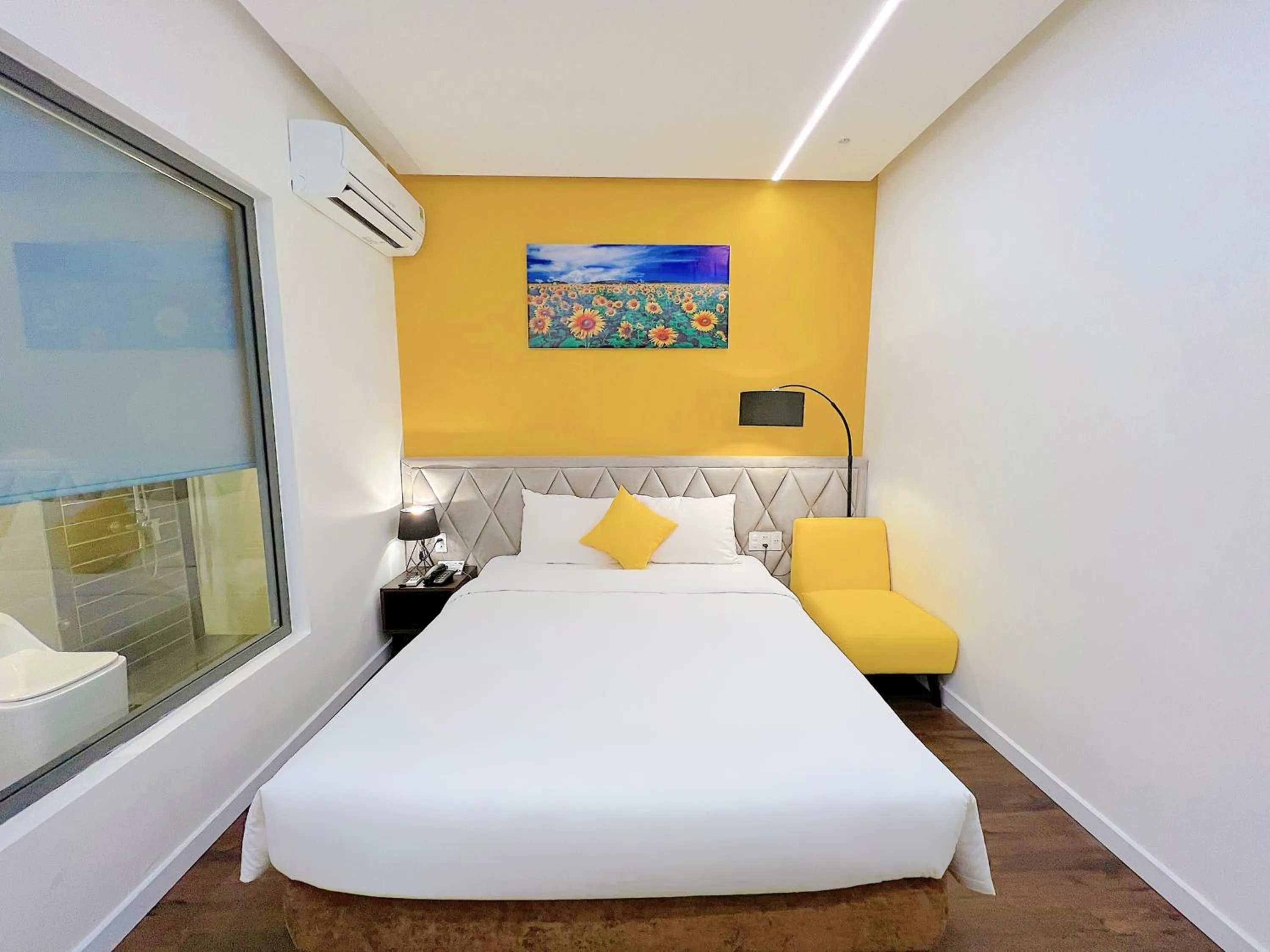 Photo of the whole room in Stillus Boutique Hotel Dalat