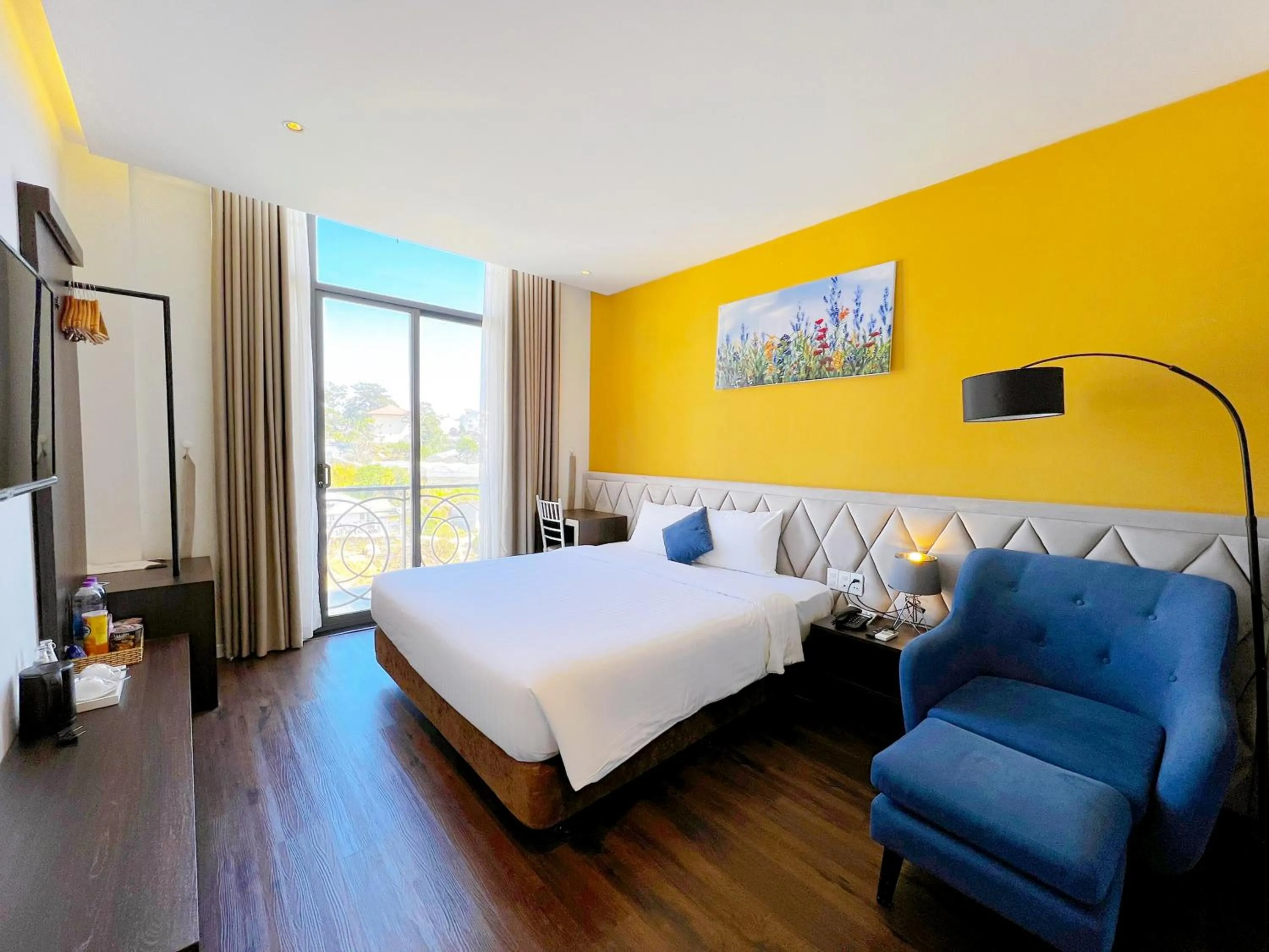 Photo of the whole room in Stillus Boutique Hotel Dalat