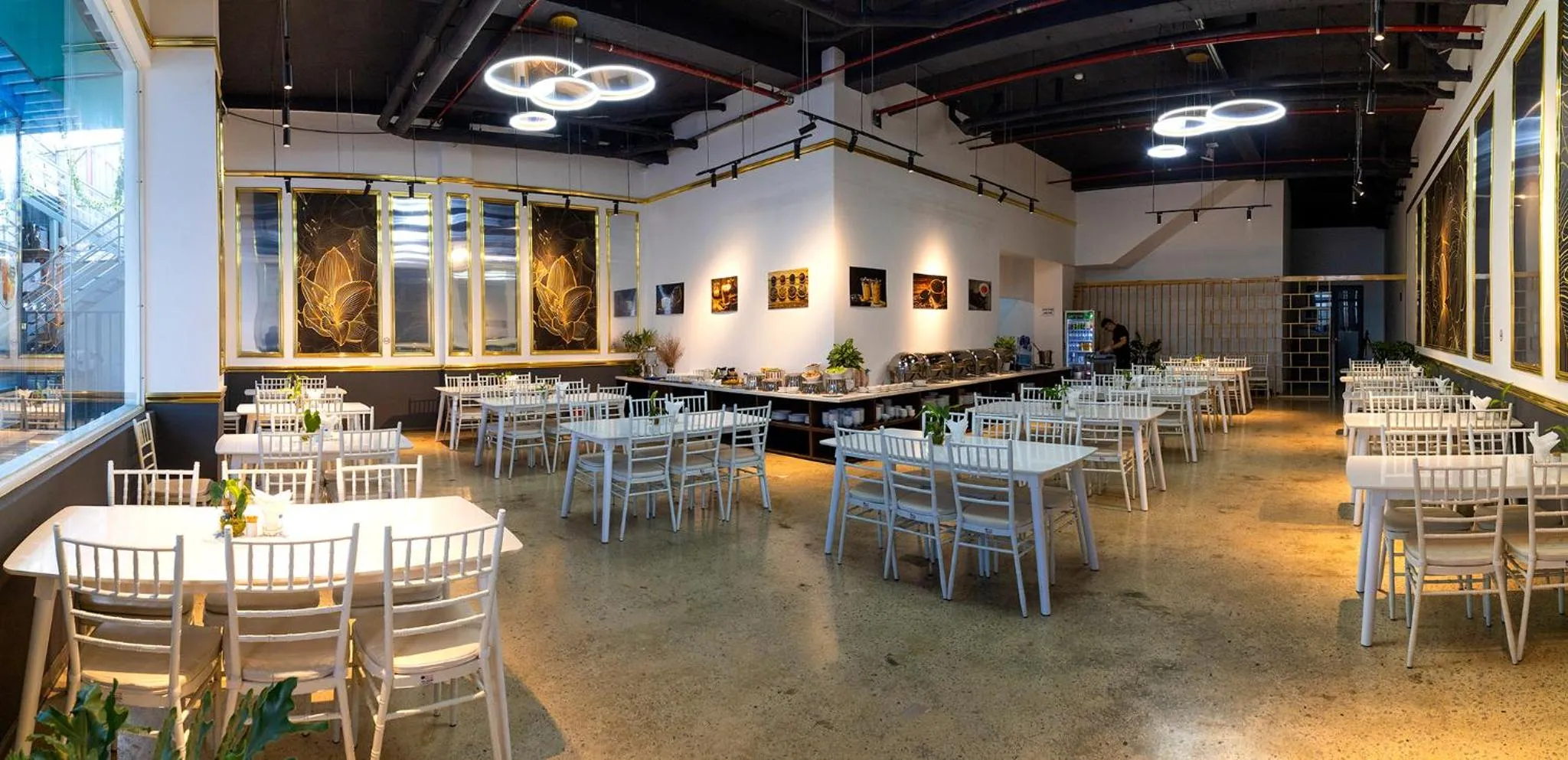 Restaurant/places to eat in Stillus Boutique Hotel Dalat