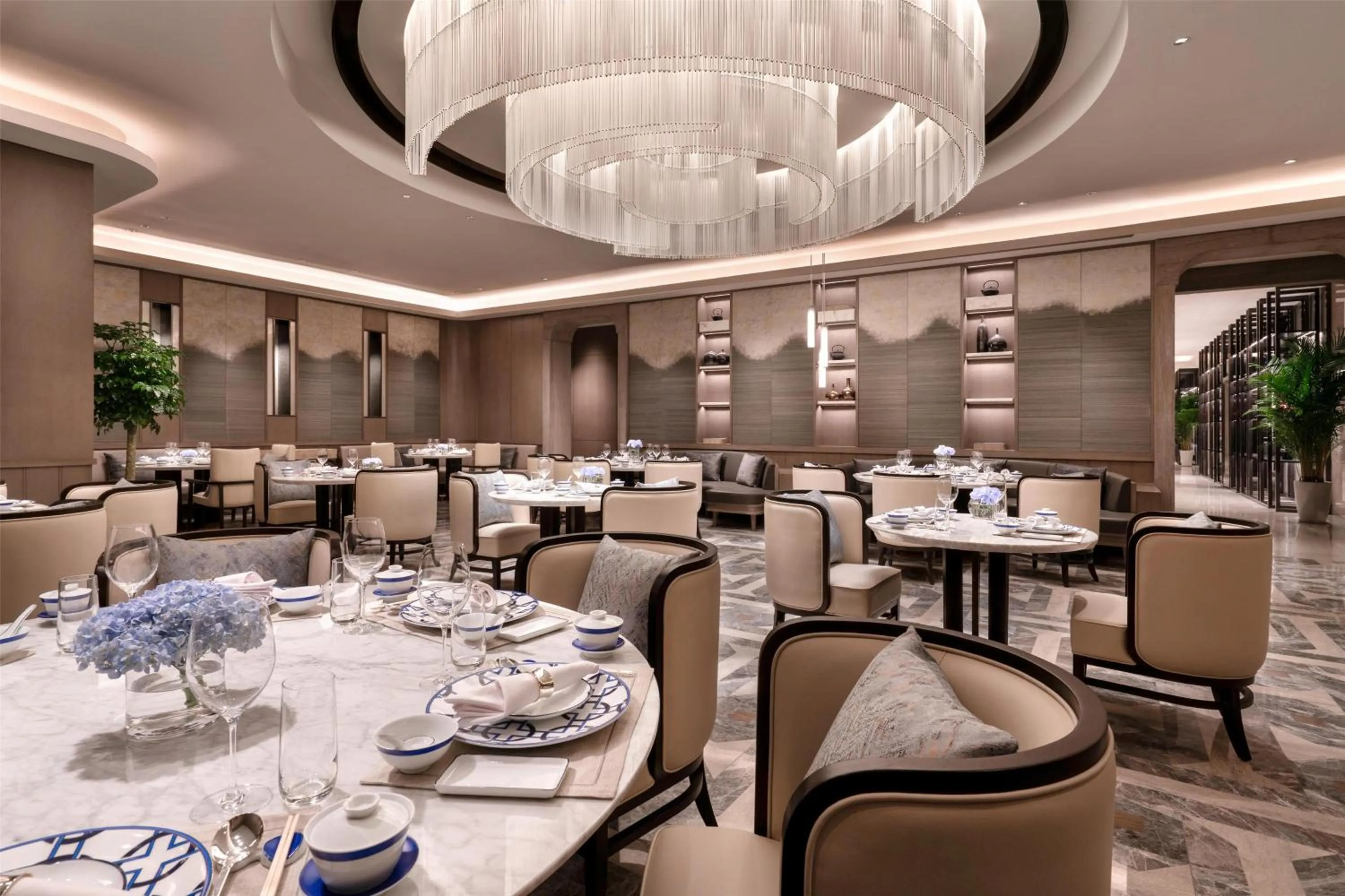 Restaurant/places to eat in Kempinski Hotel Jinan