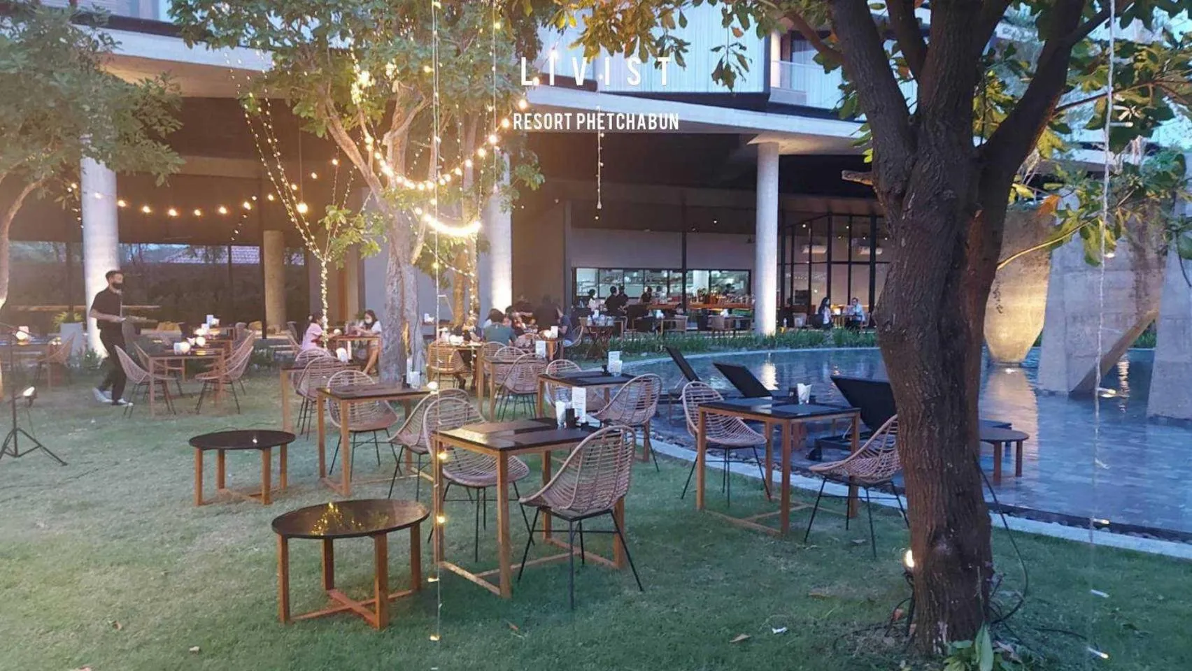 Restaurant/places to eat in Livist Resort phetchabun