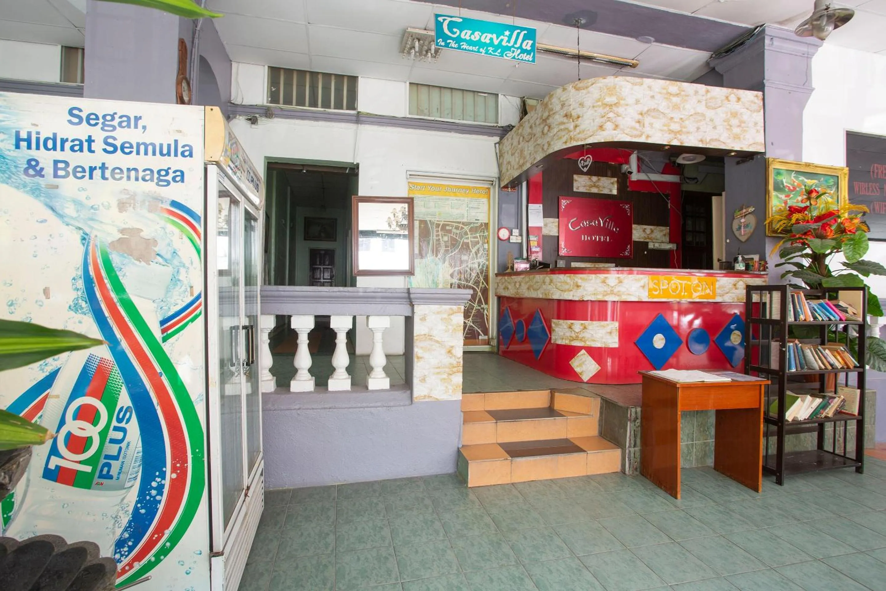 Lobby or reception in SPOT ON 90137 Casavilla Hotel Pudu