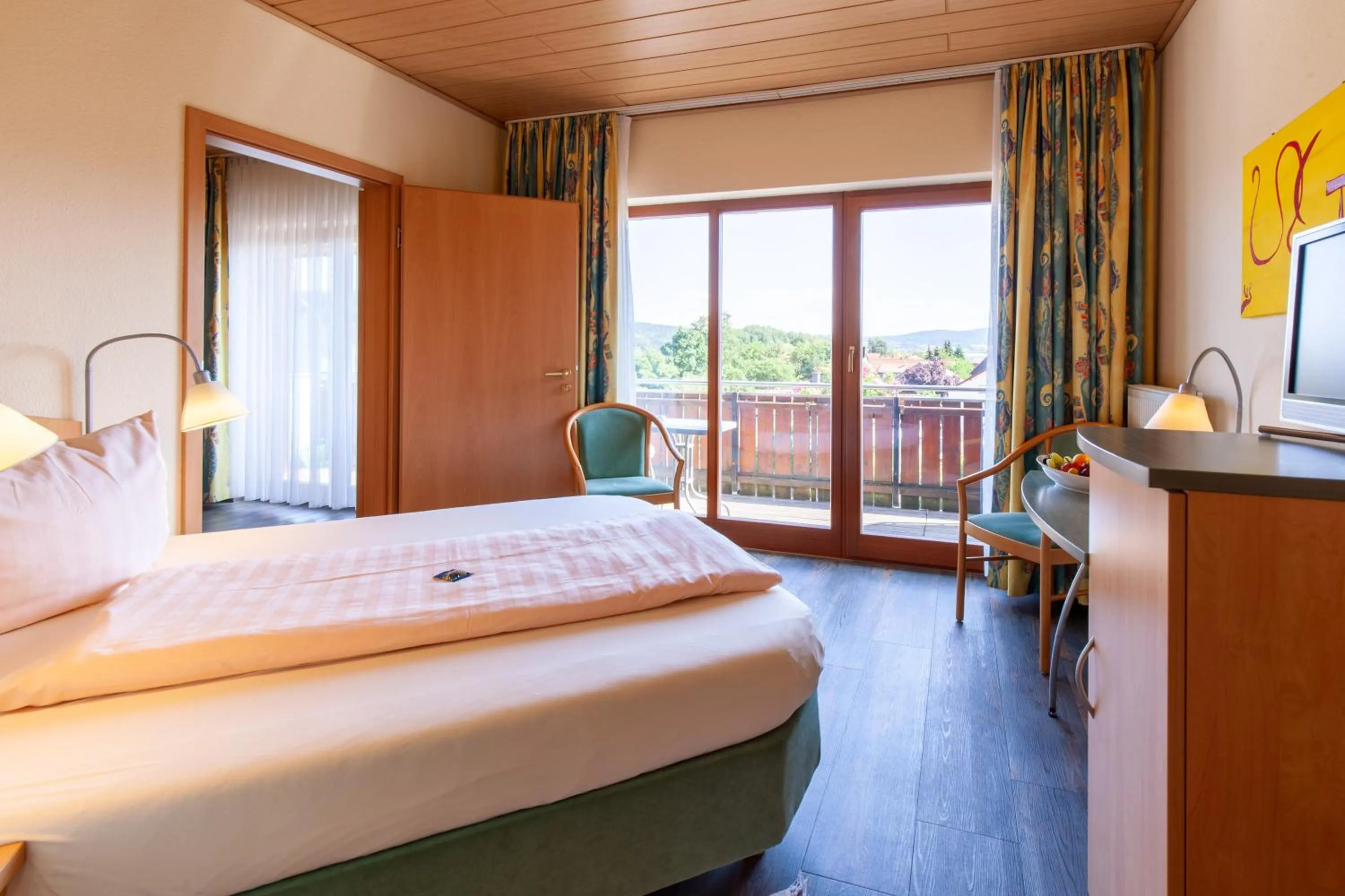 Bed in Landgasthof 'Zur Quelle'