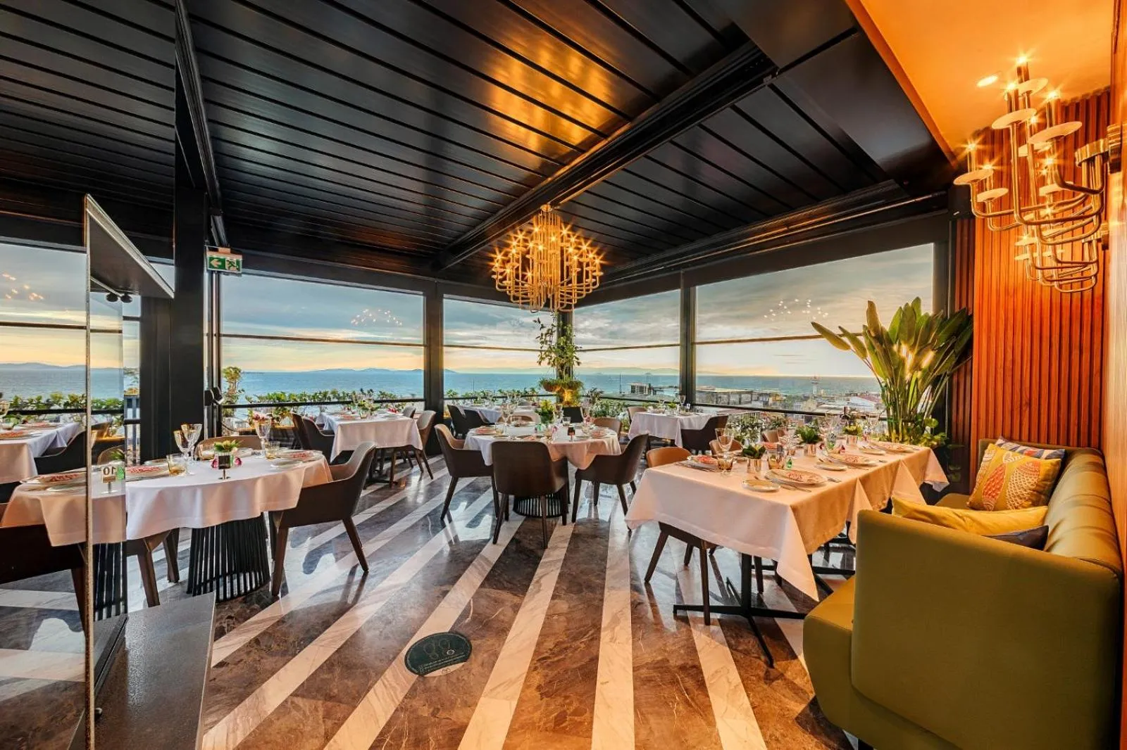 Restaurant/places to eat in Aya Sultanahmet Hotel