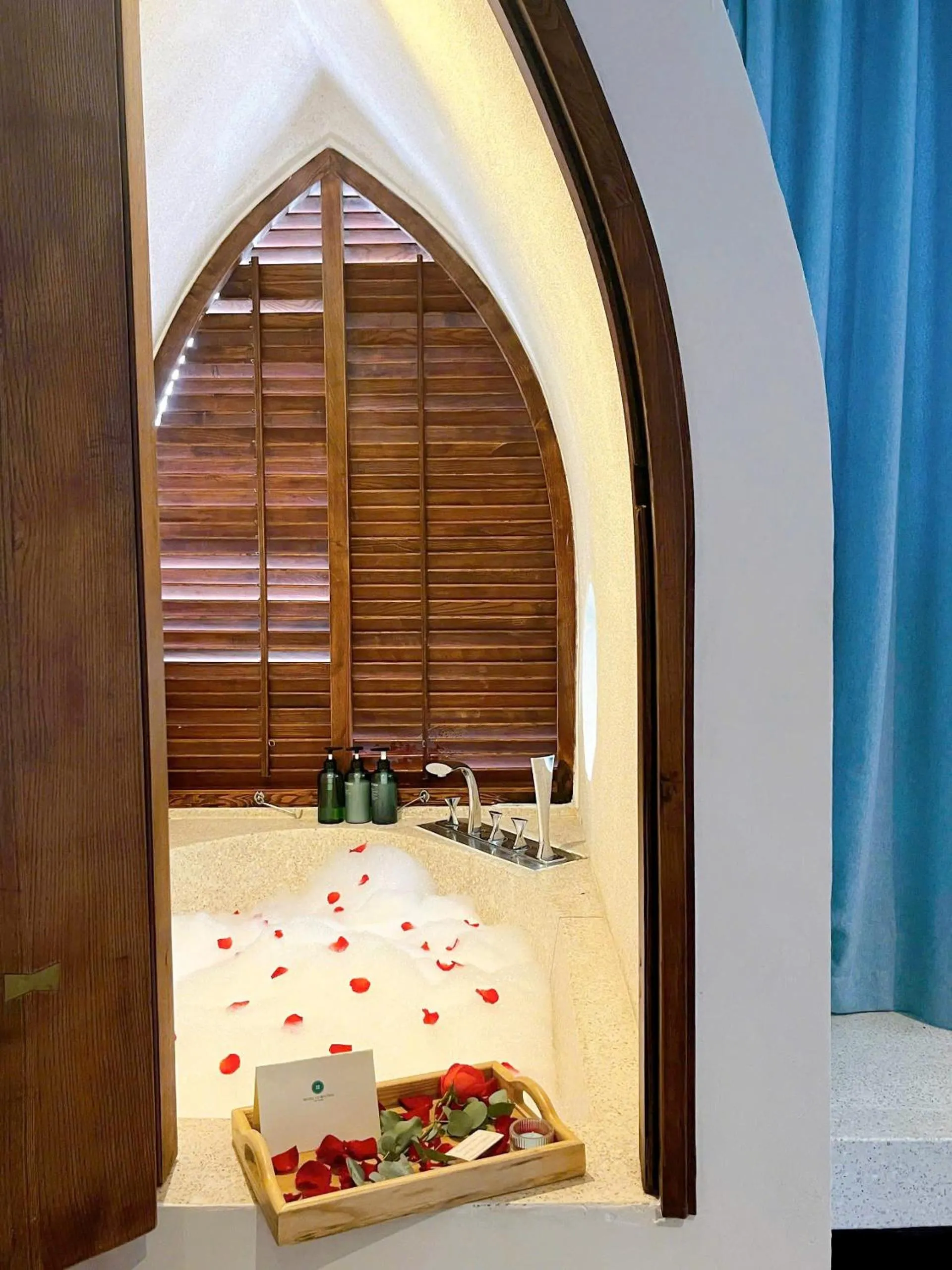 Decorative detail in Hotel Le Bouton