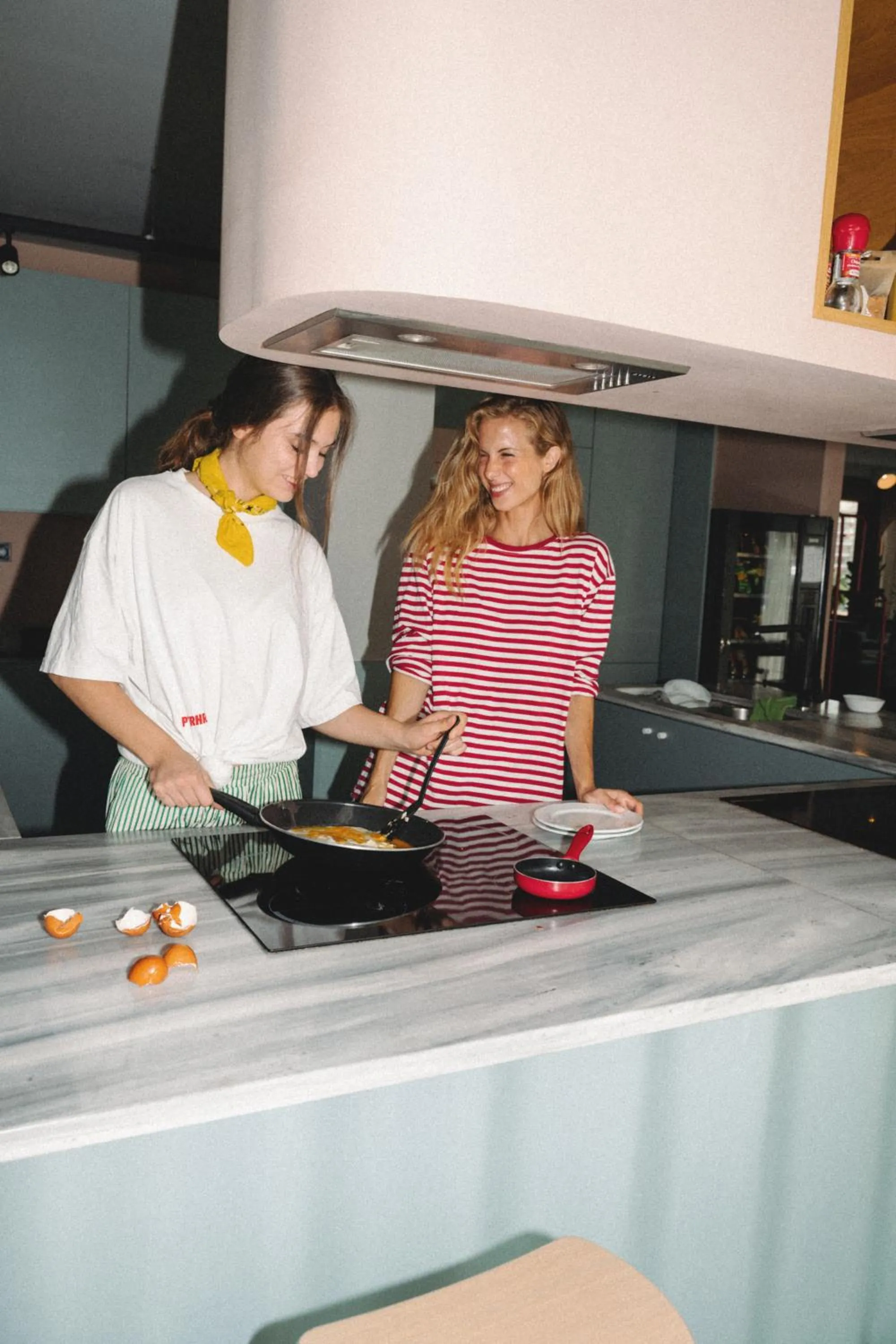 Communal kitchen in Zeus is Loose Hostel