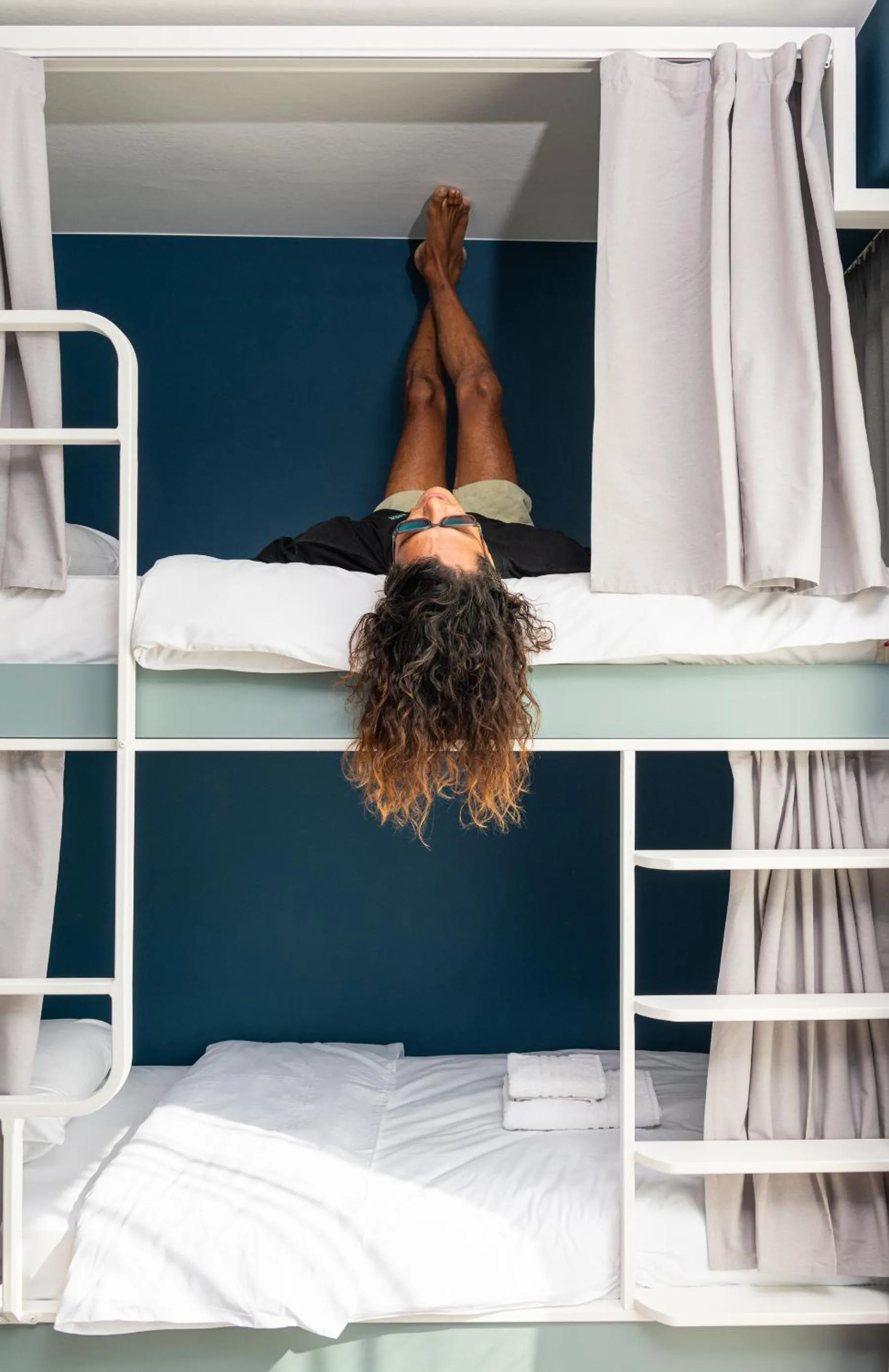 Bedroom, Bed in Zeus is Loose Hostel