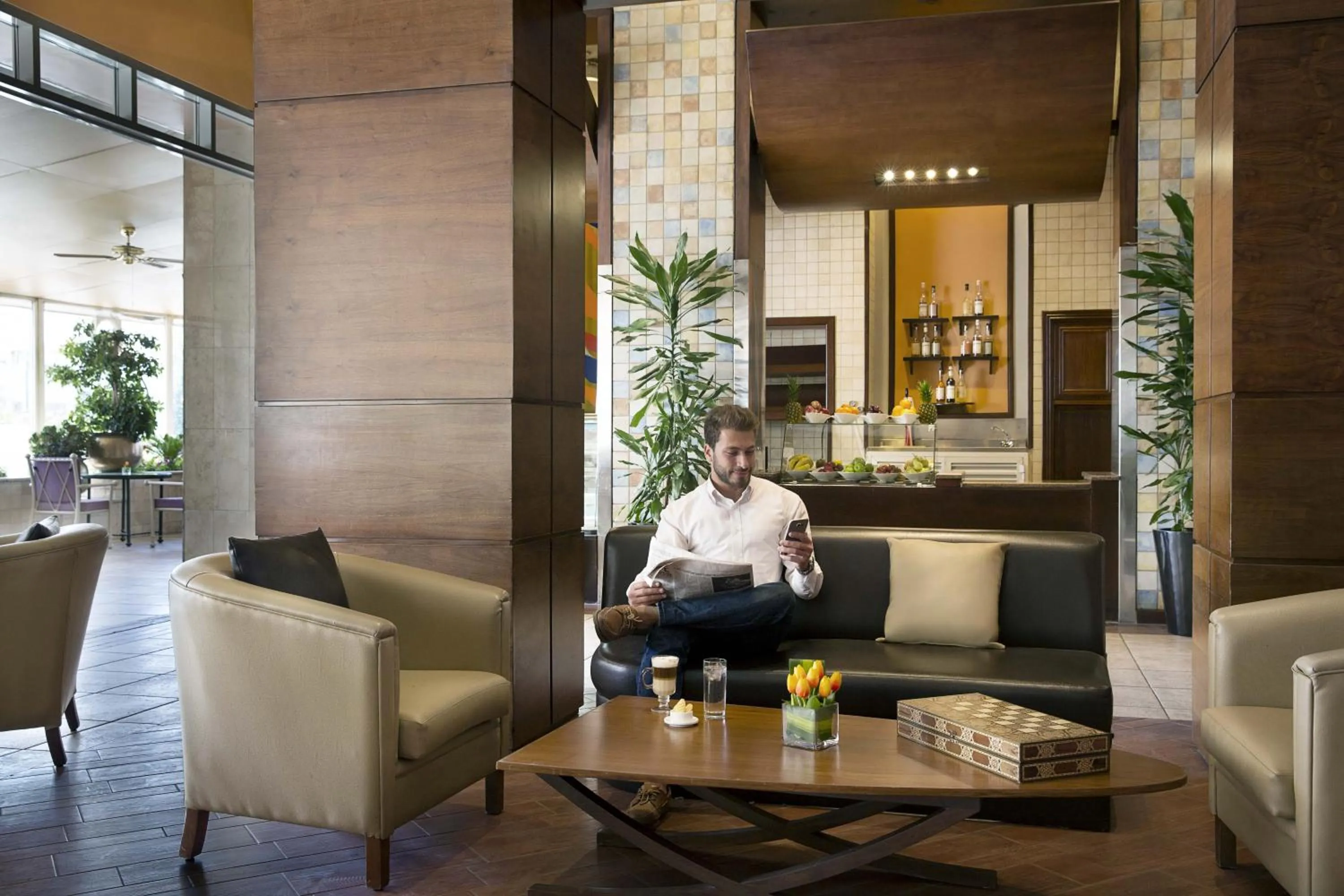 Restaurant/places to eat in Crowne Plaza Amman by IHG