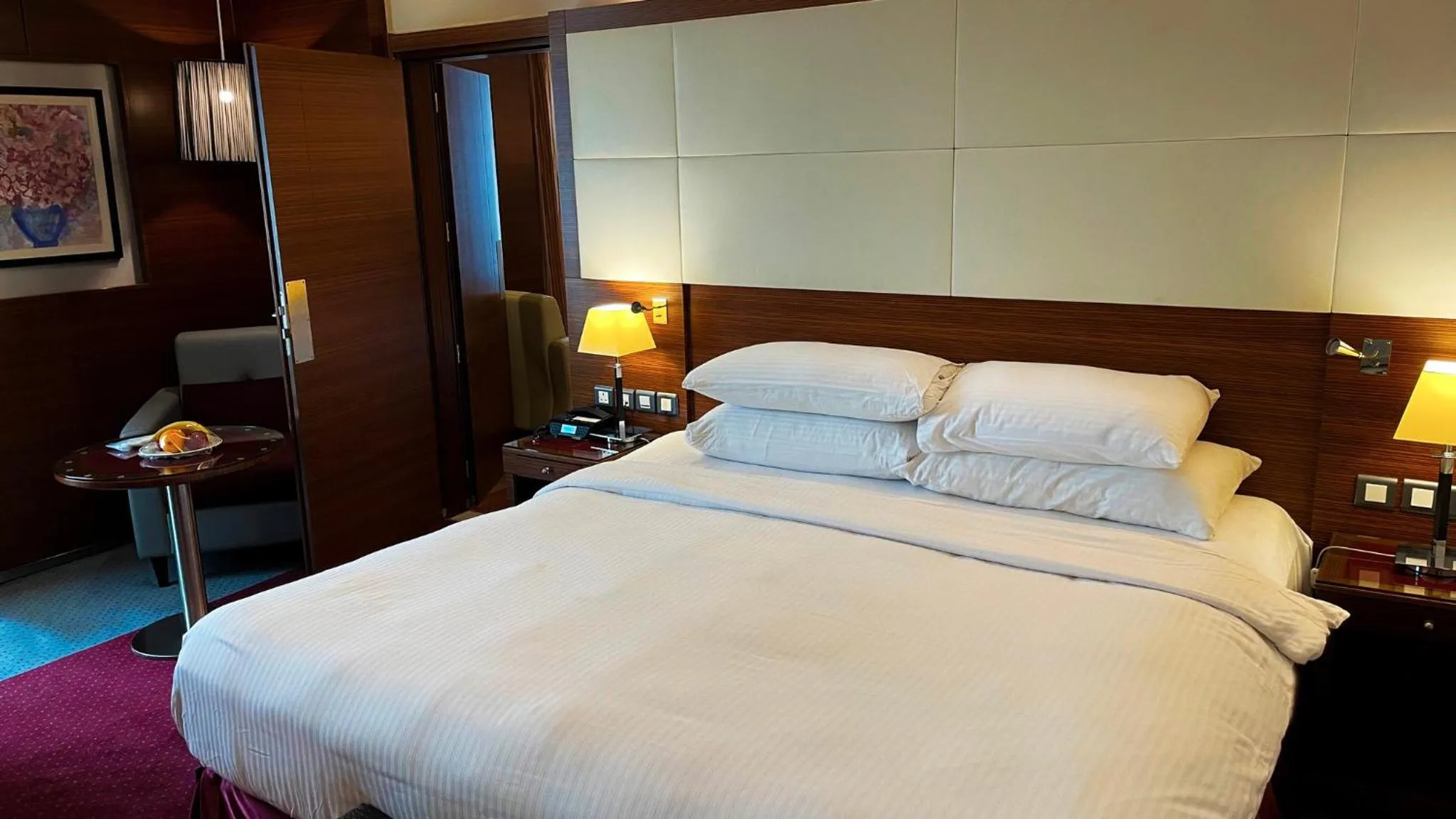 Photo of the whole room, Bed in Crowne Plaza Amman by IHG