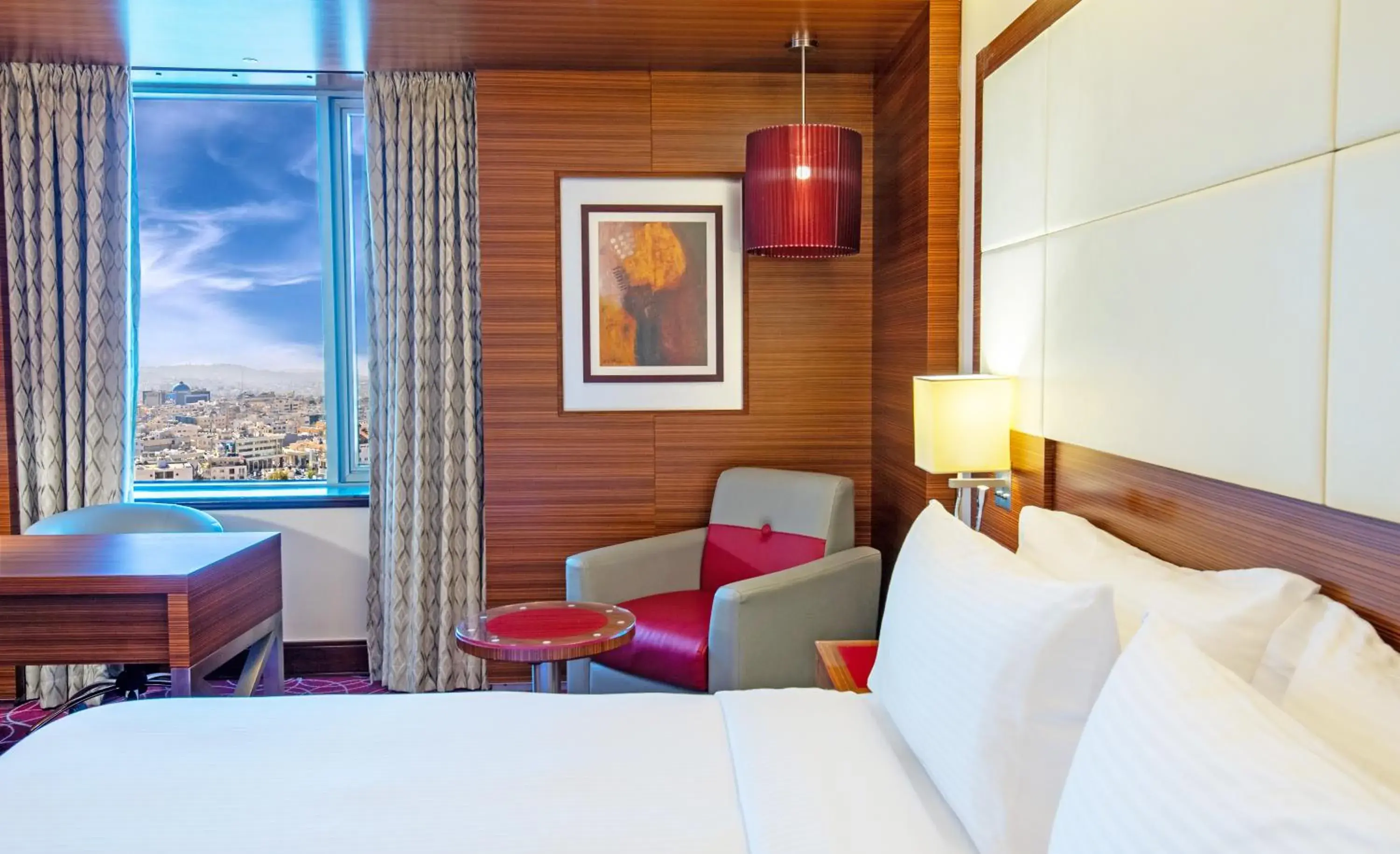 Standard King Room in Crowne Plaza Amman by IHG Standard King Room in Crowne Plaza Amman by IHG