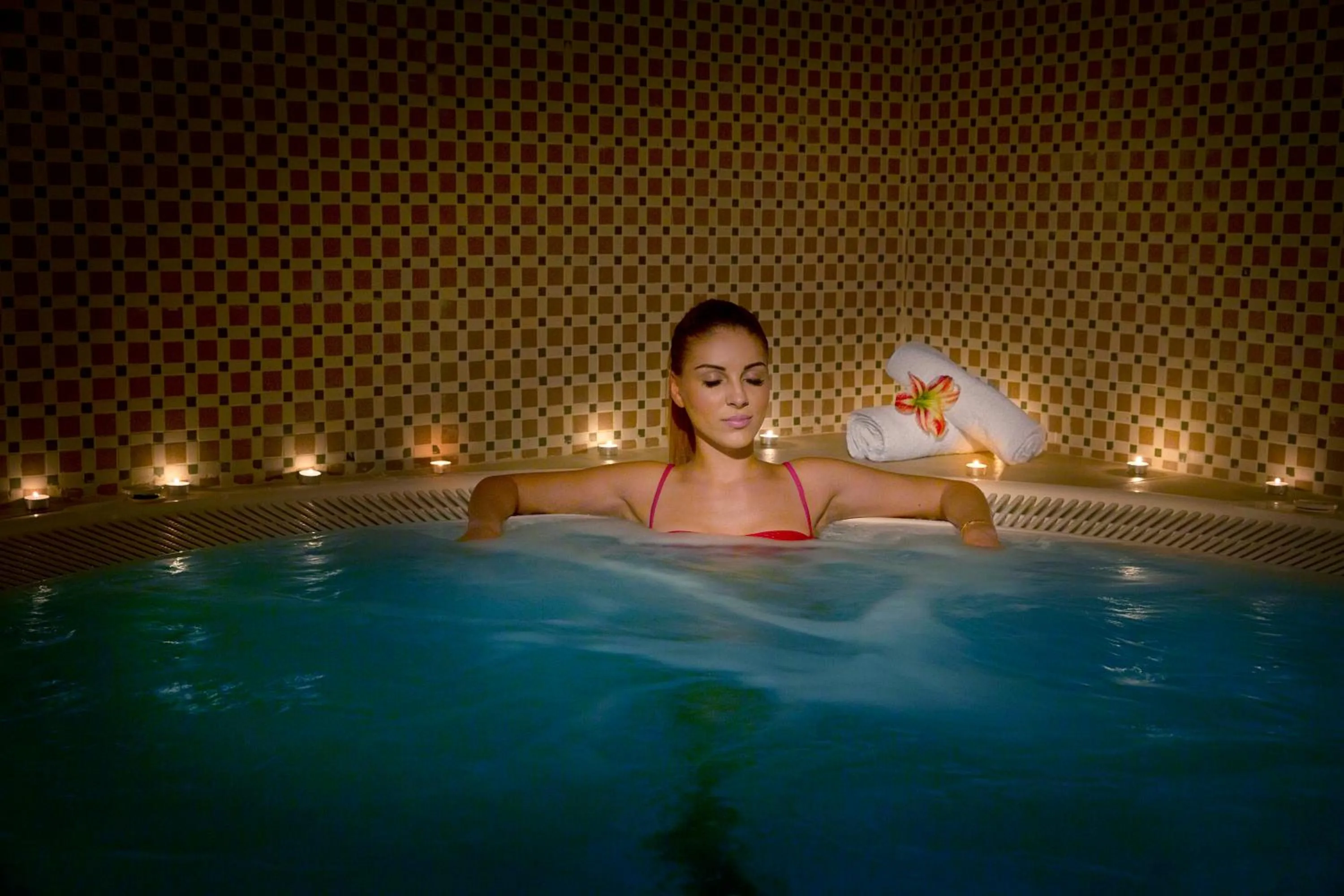 Swimming pool in Crowne Plaza Amman by IHG