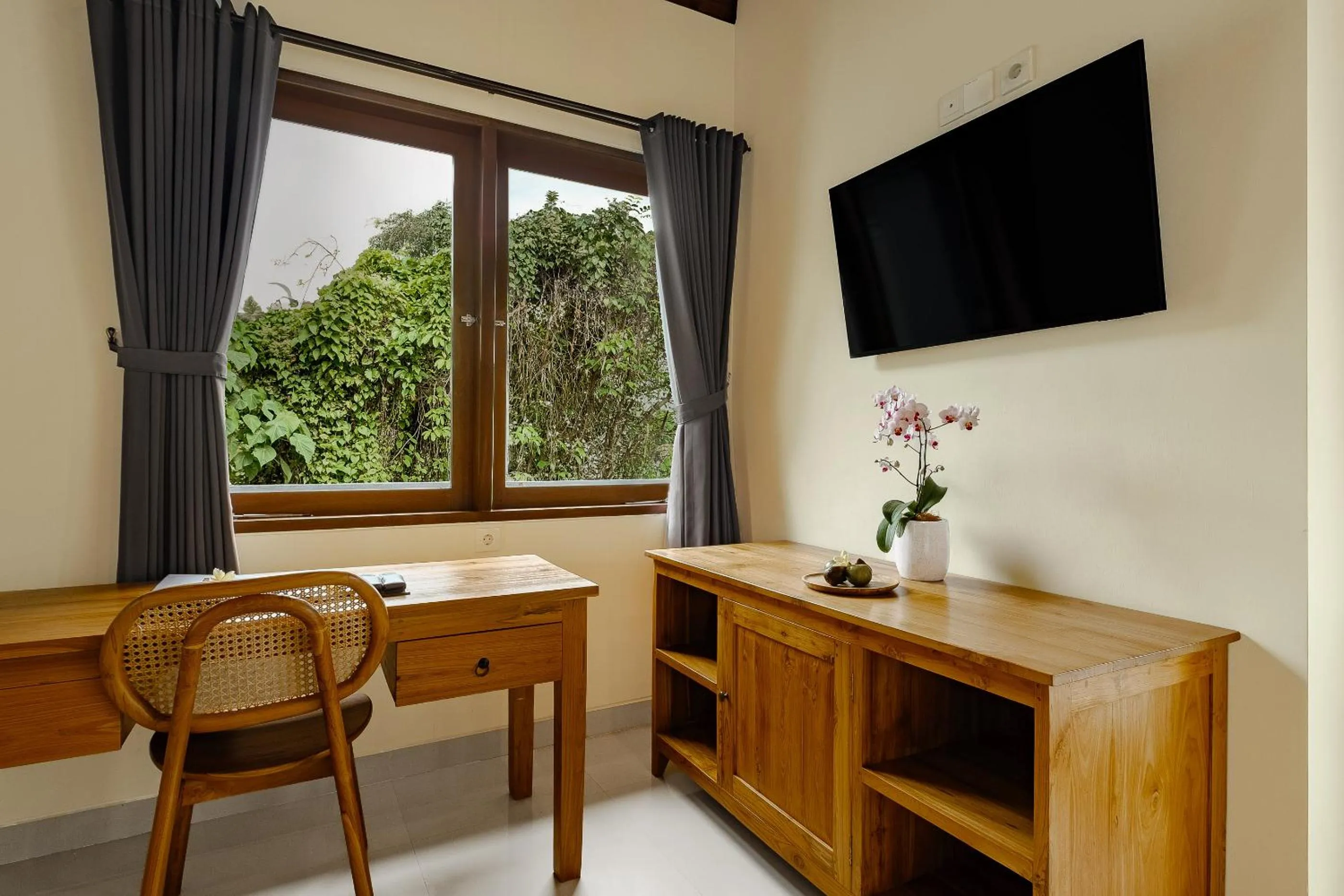 TV and multimedia in Yanyan Resort Ubud