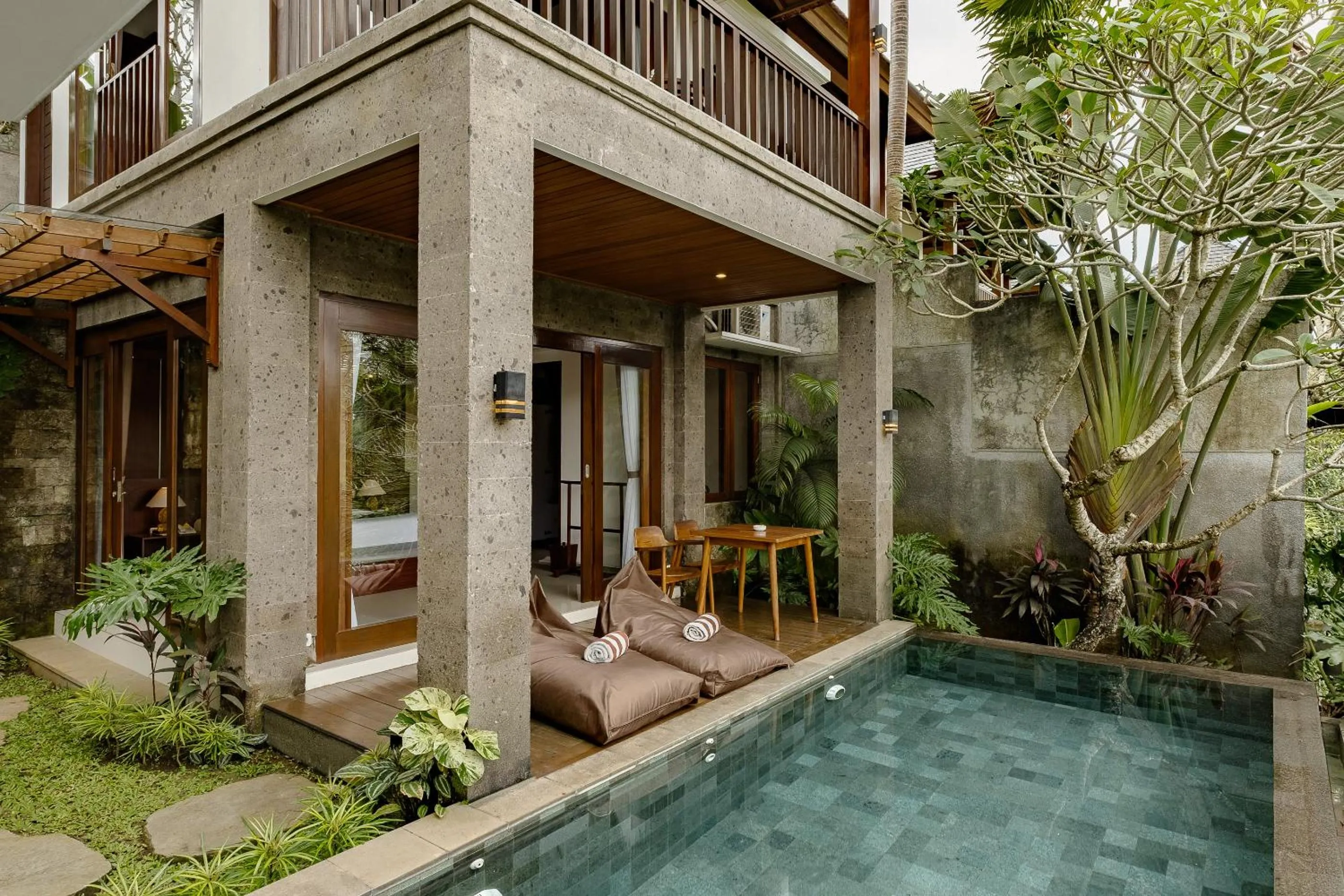 Swimming pool in Yanyan Resort Ubud