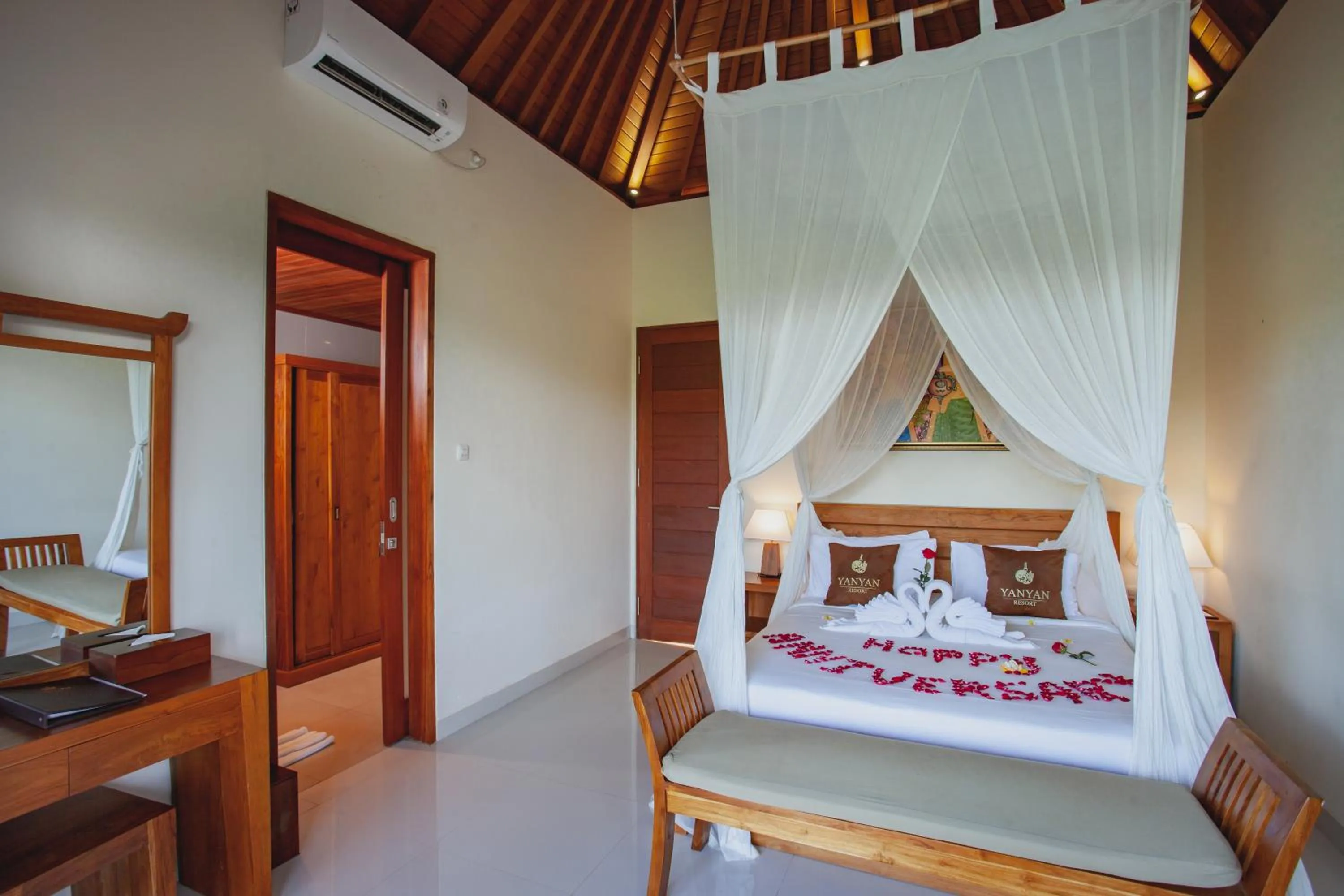 Bedroom, Bed in Yanyan Resort Ubud