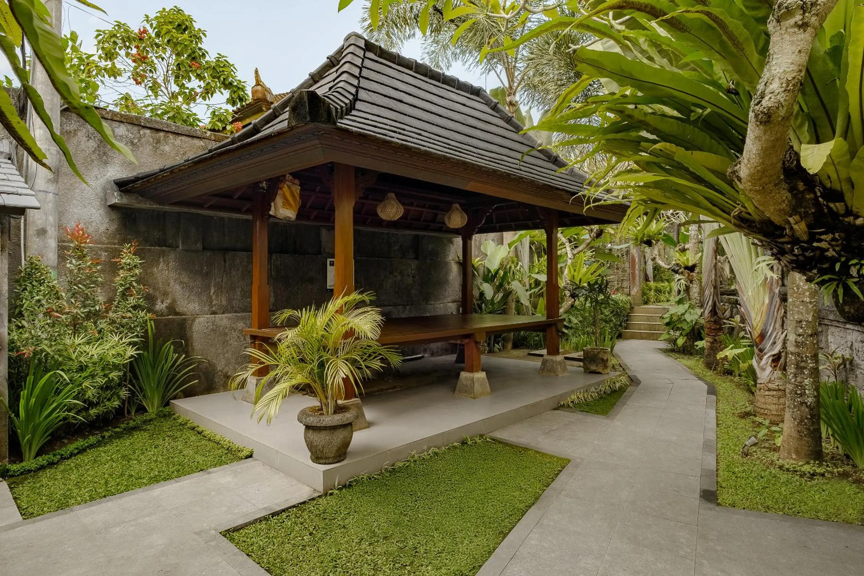 Garden view in Yanyan Resort Ubud