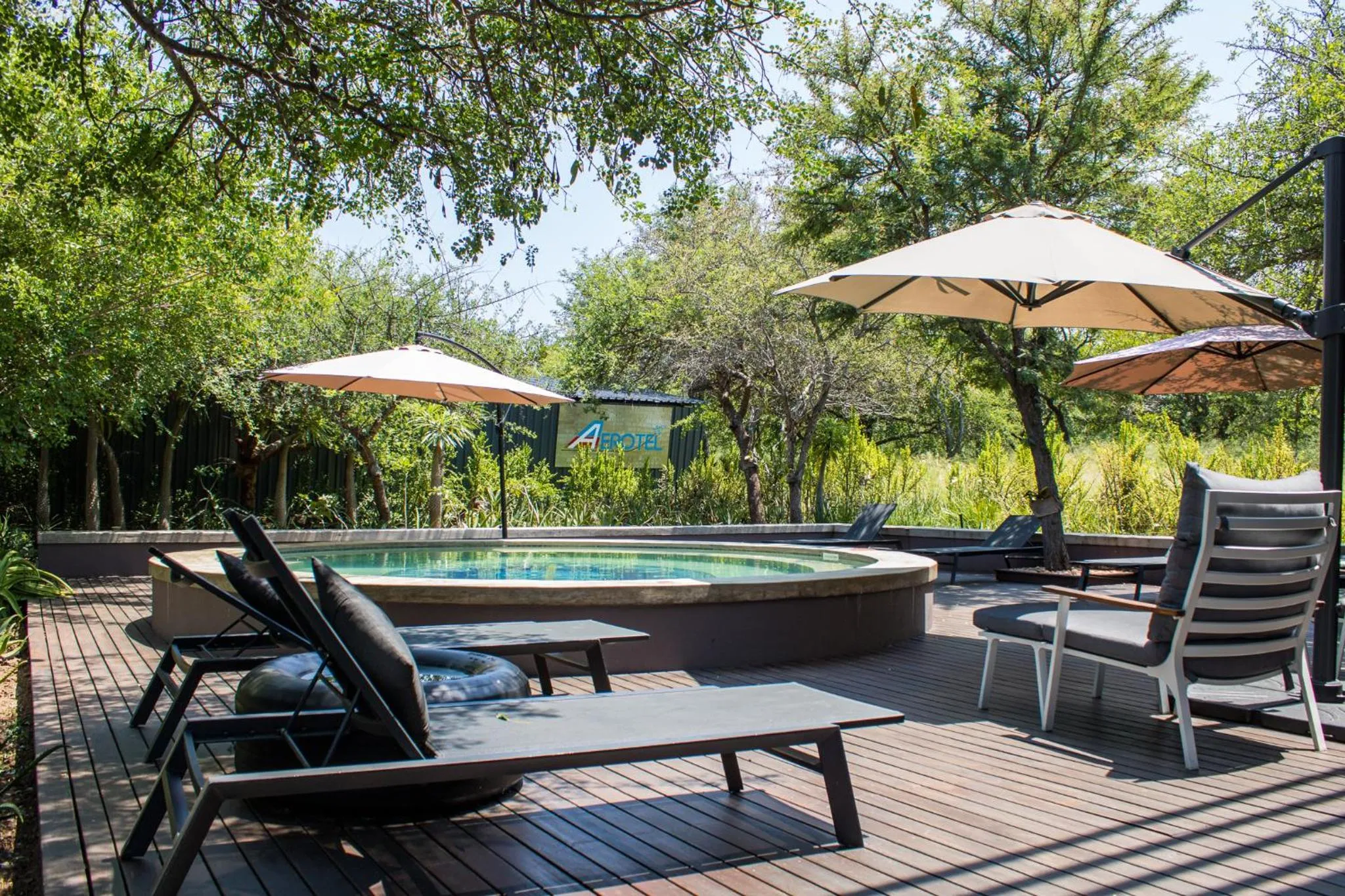 Swimming pool in Aerotel