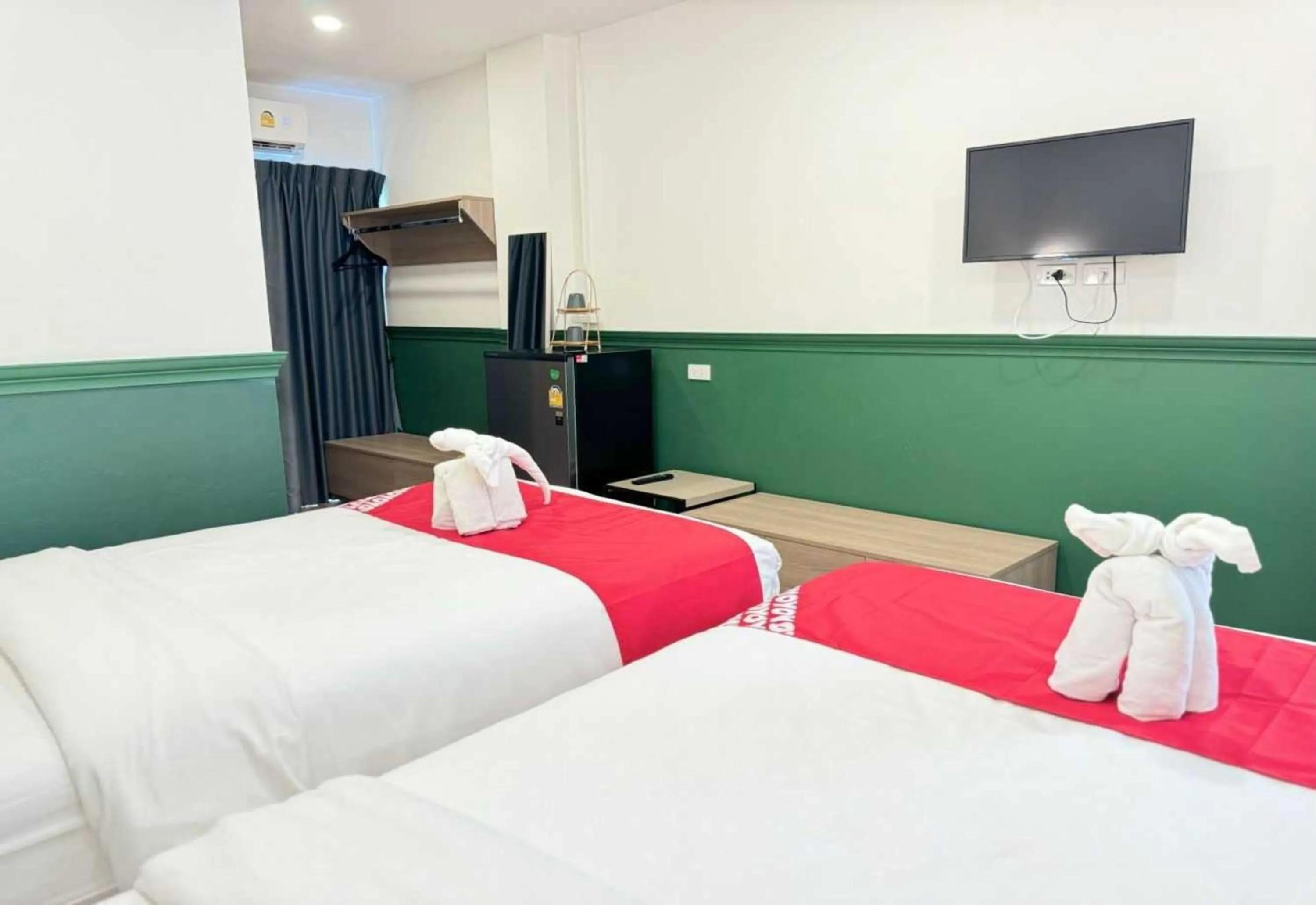 Photo of the whole room, Bed in Collection O The Singha Chiangmai Hotel